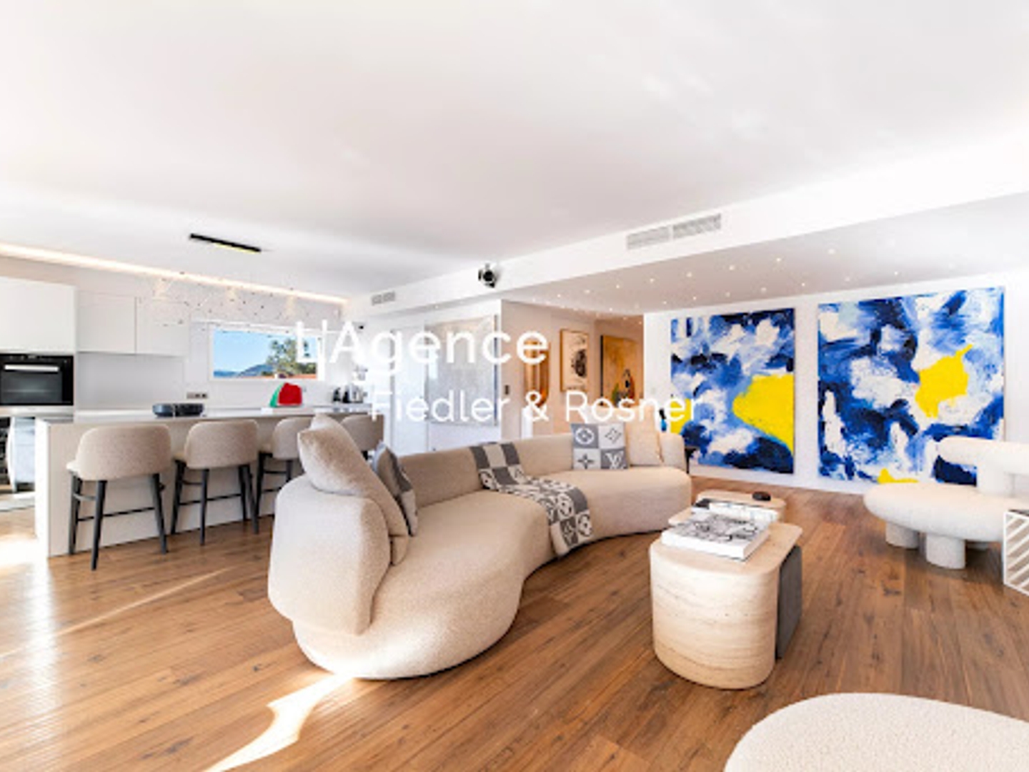 Appartement à vendre - 4 pièces - 130m2 - Saint-Tropez (83990)