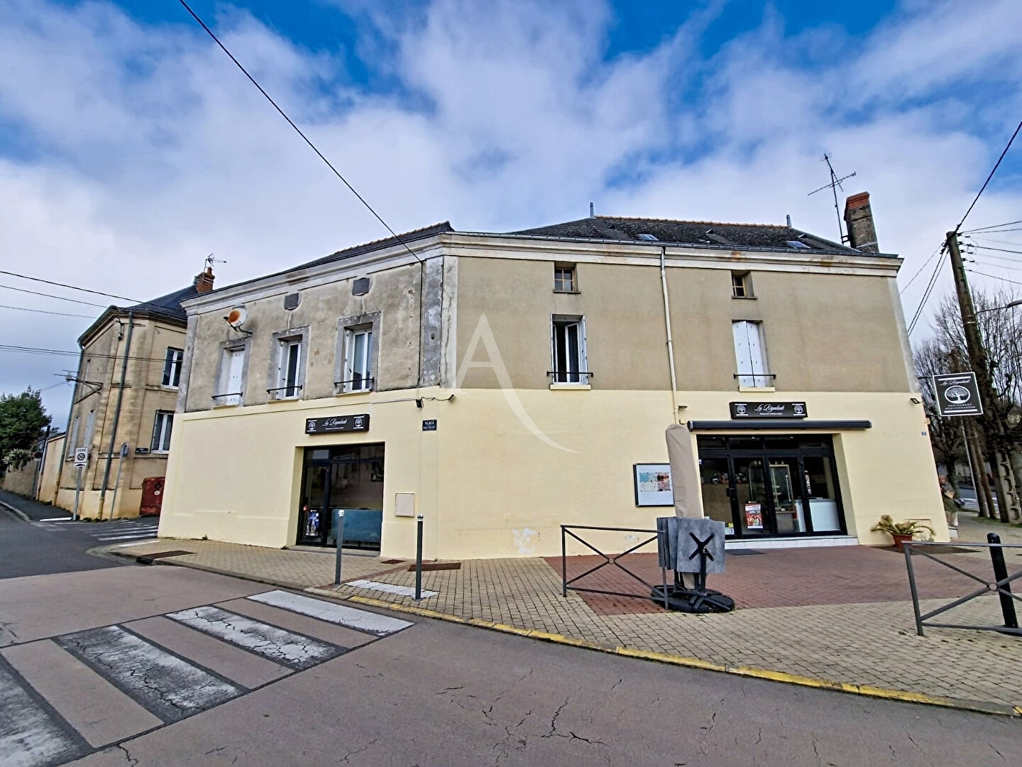 Hôtel 6 pièces 266 m²