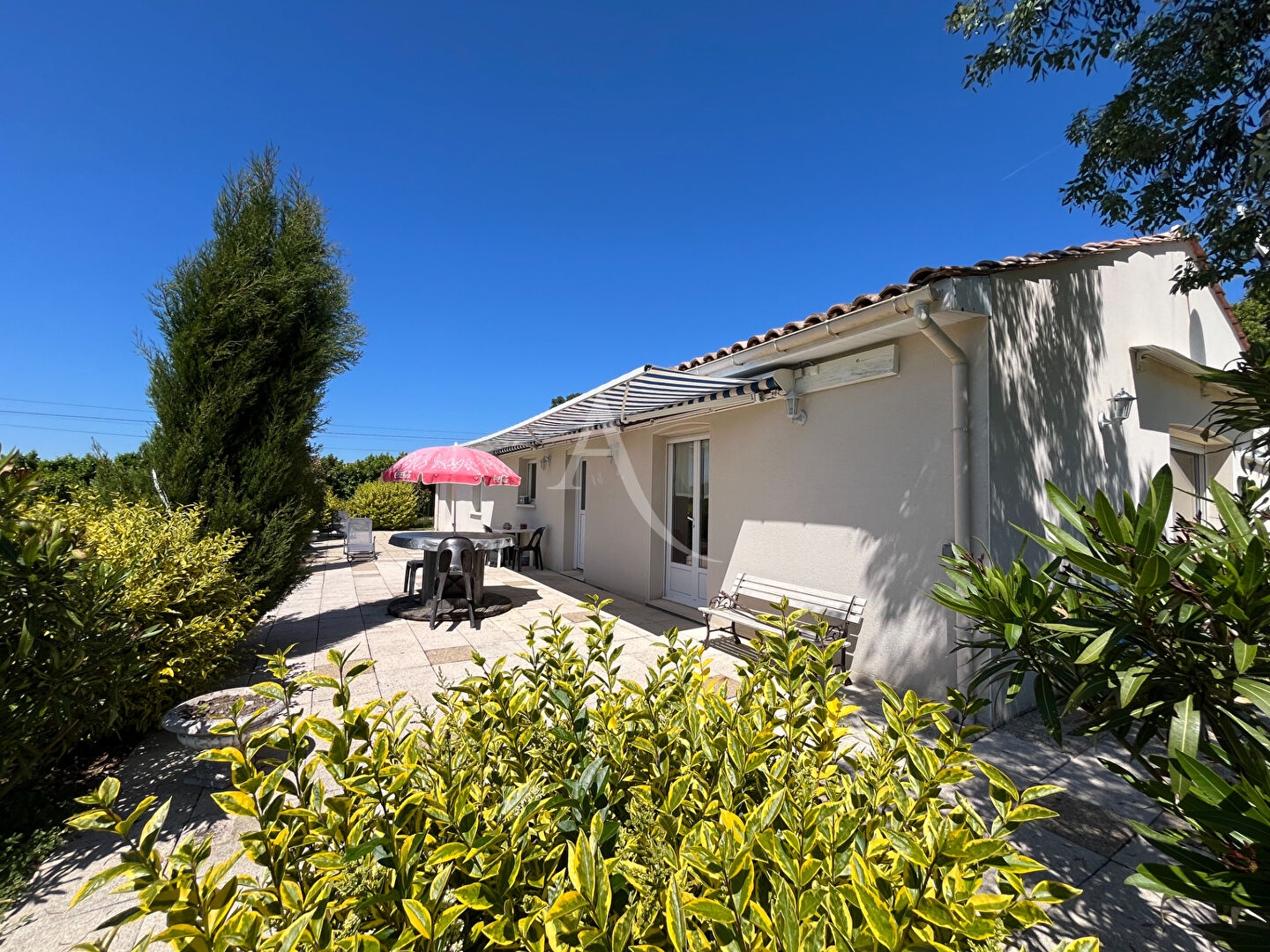 Maison à vendre - 5 pièces - 142m2 - Montendre (17130)