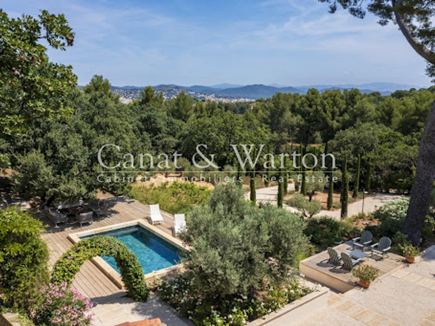 Villa 10 pièces 500 m²