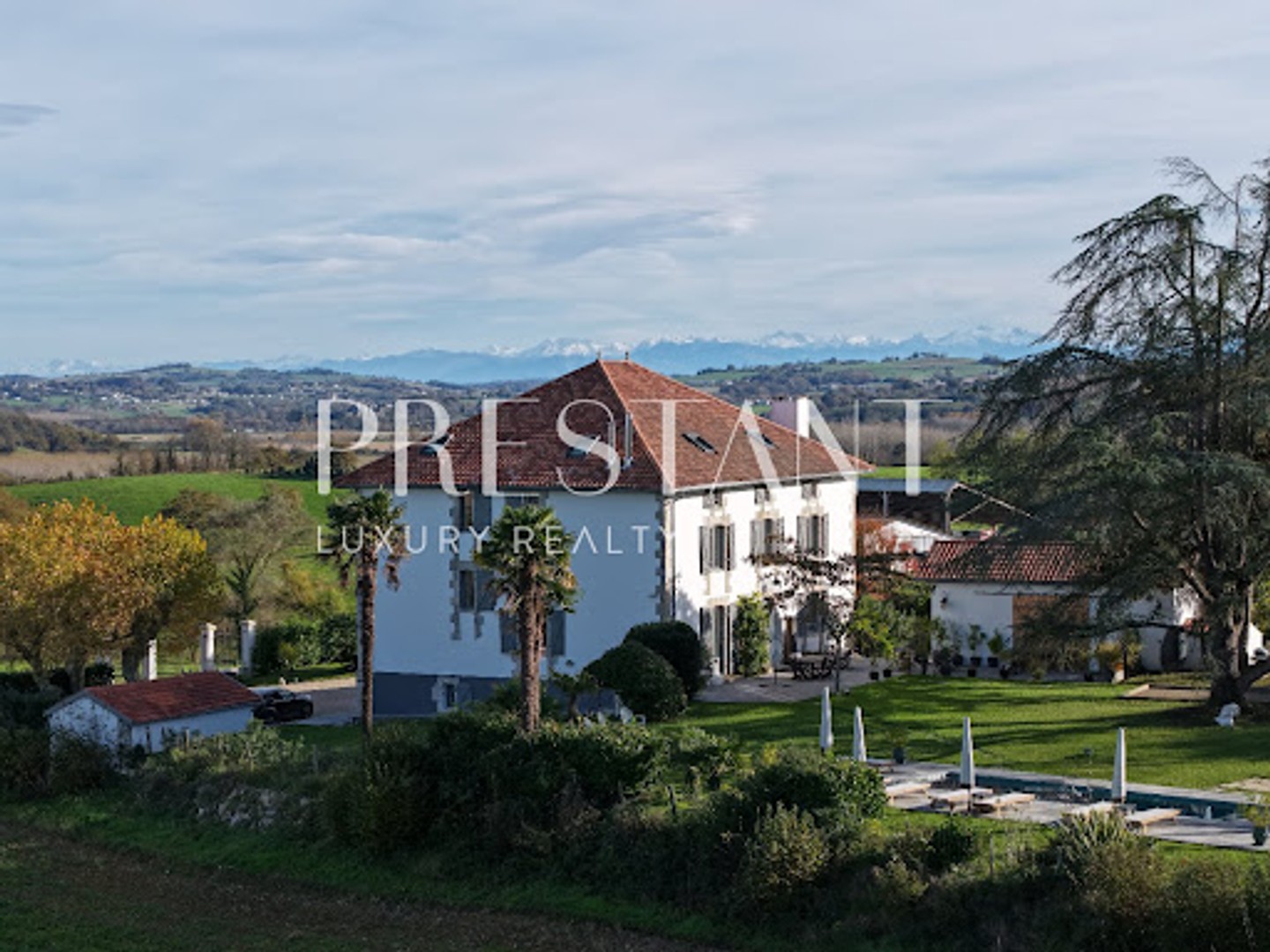 Maison 11 pièces 403 m²
