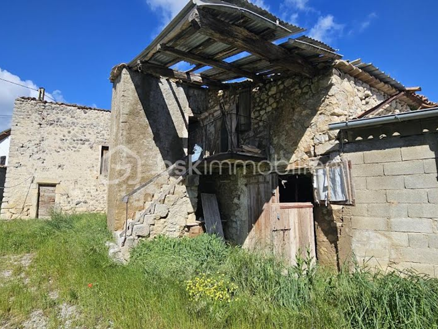 Maison à vendre - 6 pièces - 340m2 - Aspremont (05140)
