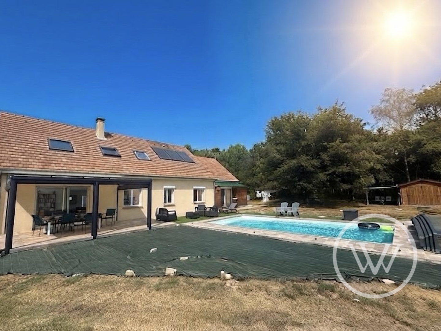 T7 Piscine, sur 4300m² de terrain