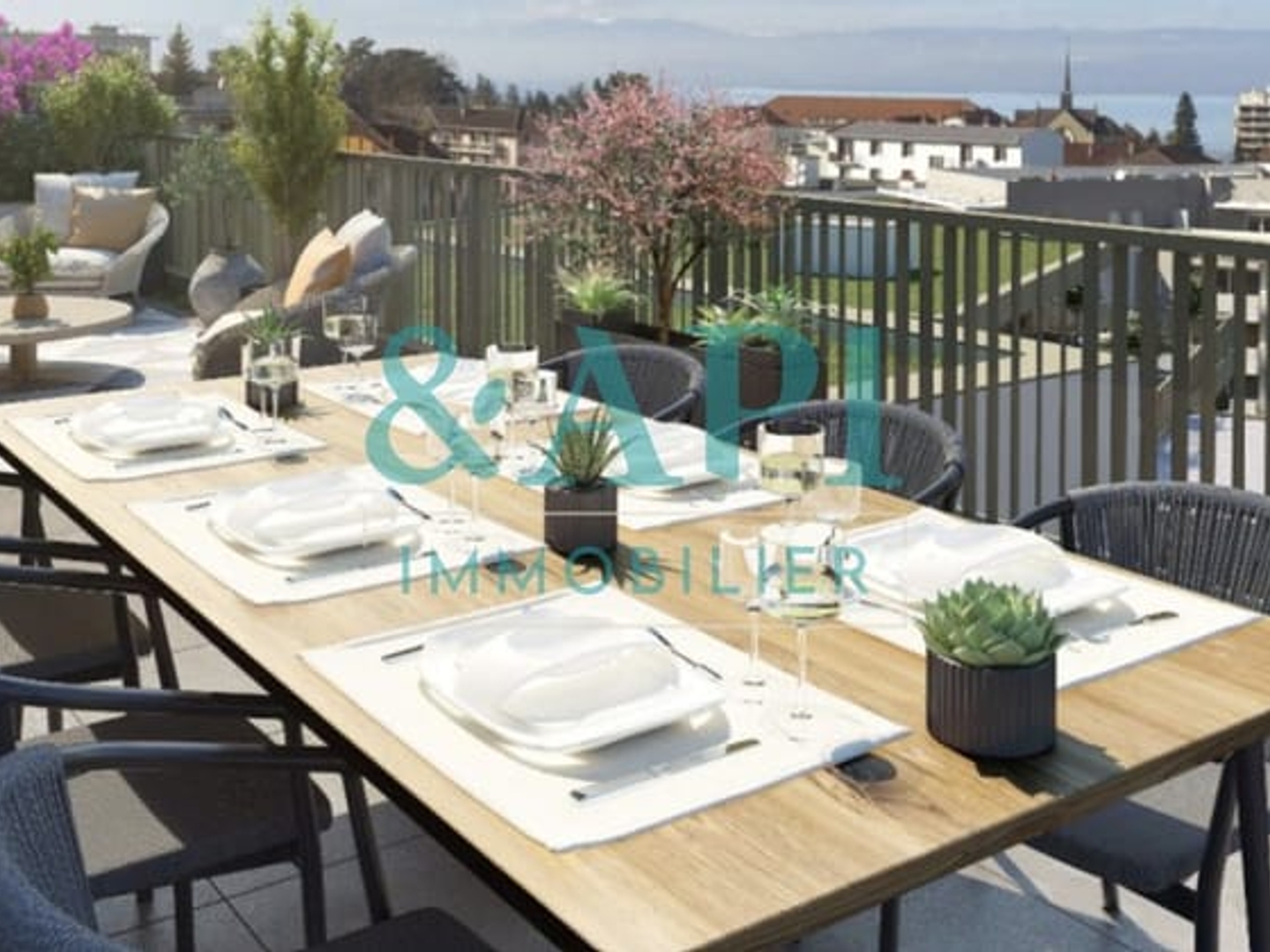 Thonon Les Bains Idealement Situe A Pied De Toutes Commodites