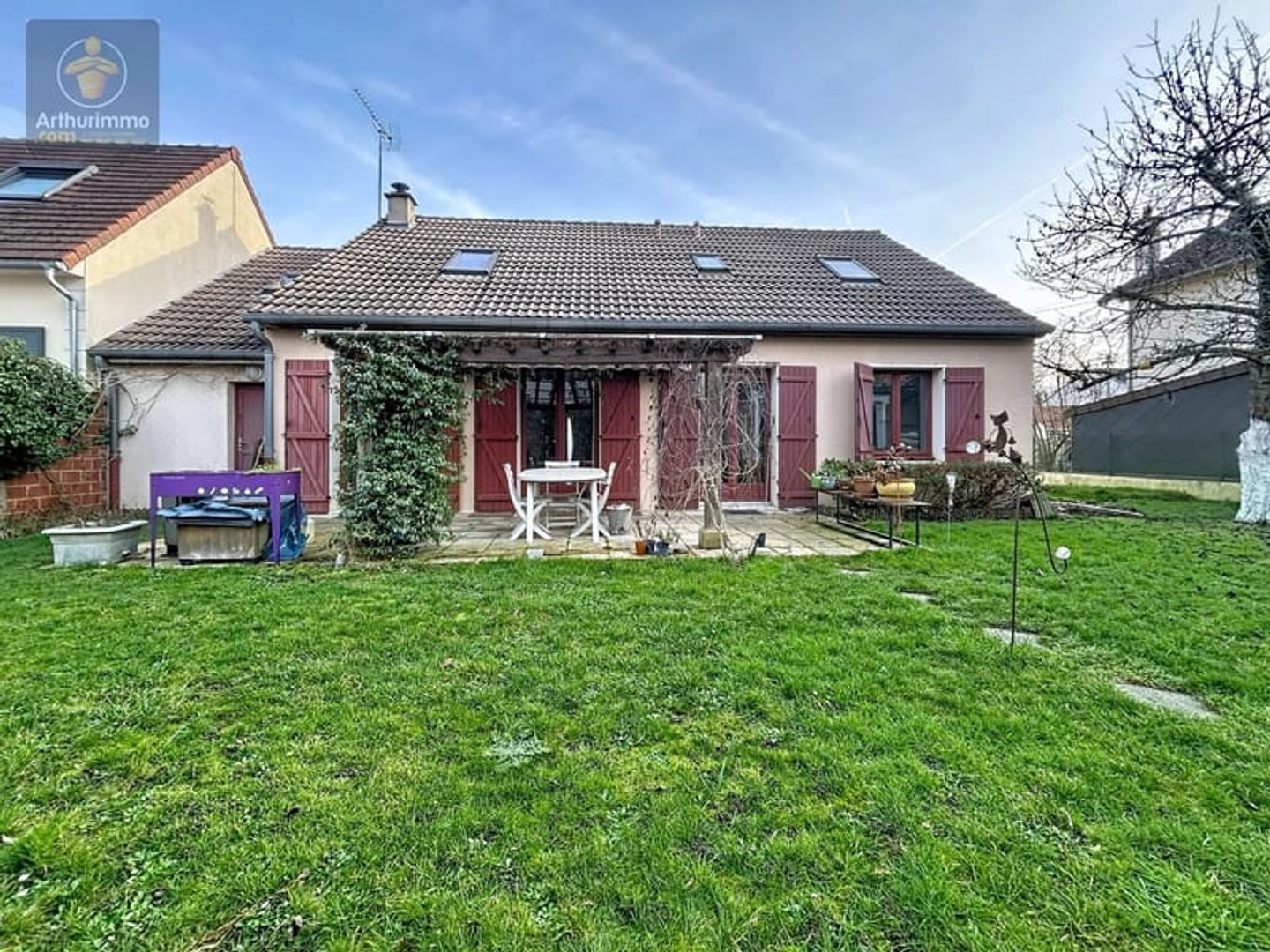 Maison Familiale 6 pièces avec Jardin et Dépendance