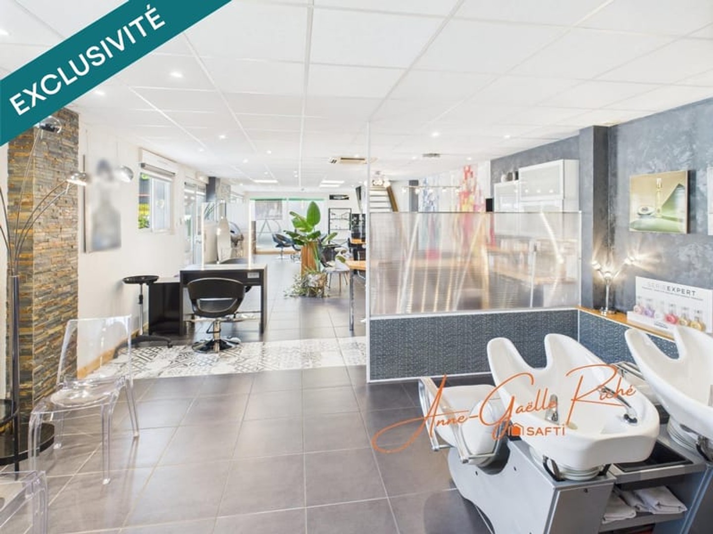 Bureaux à vendre - 6 pièces - 179m2 - Saint-Georges-Des... (17810)