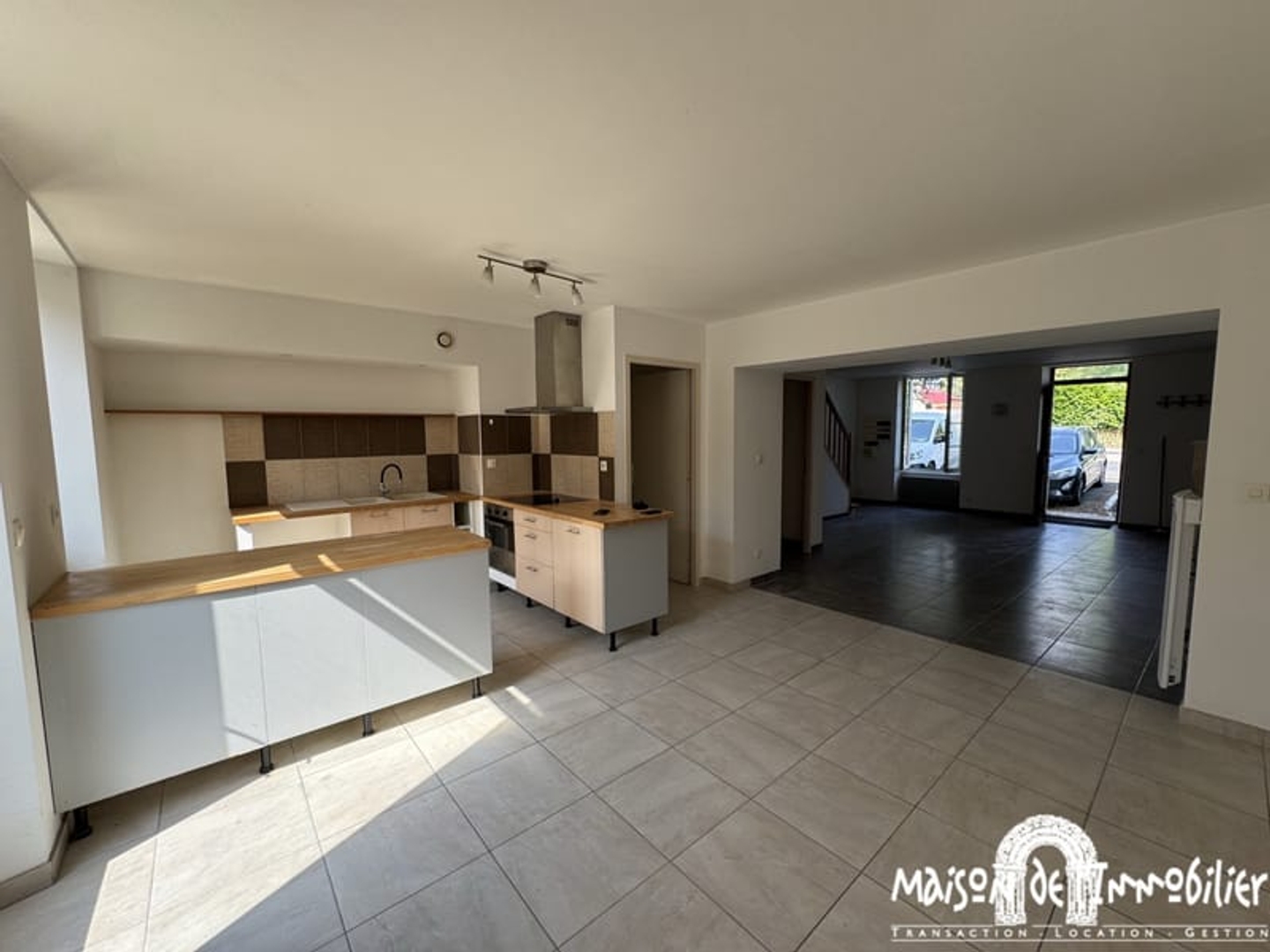 A vendre à VAL-DE-COGNAC - Ensemble immobilier de deux logem