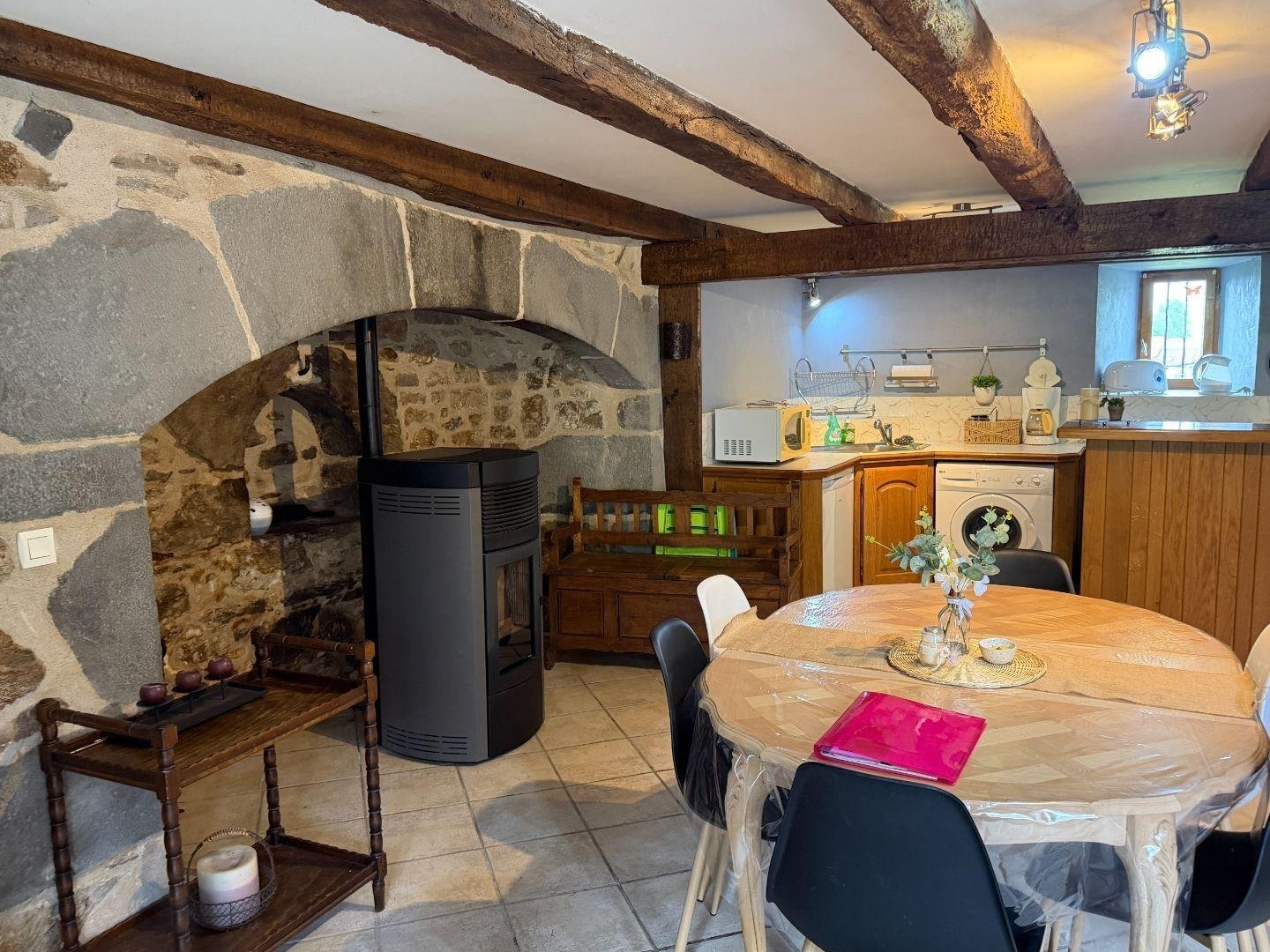Maison à vendre - 3 pièces - 73m2 - Chalvignac (15200)