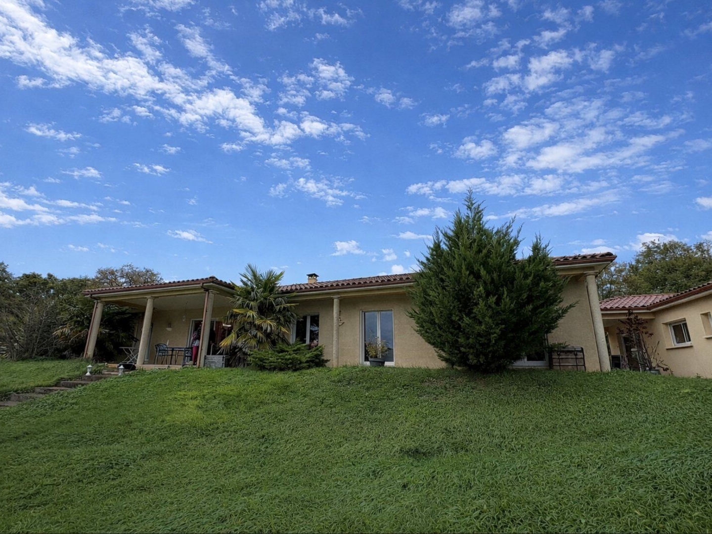 Maison à vendre - 6 pièces - 1600m2 - Lissac-Et-Mouret (46100)