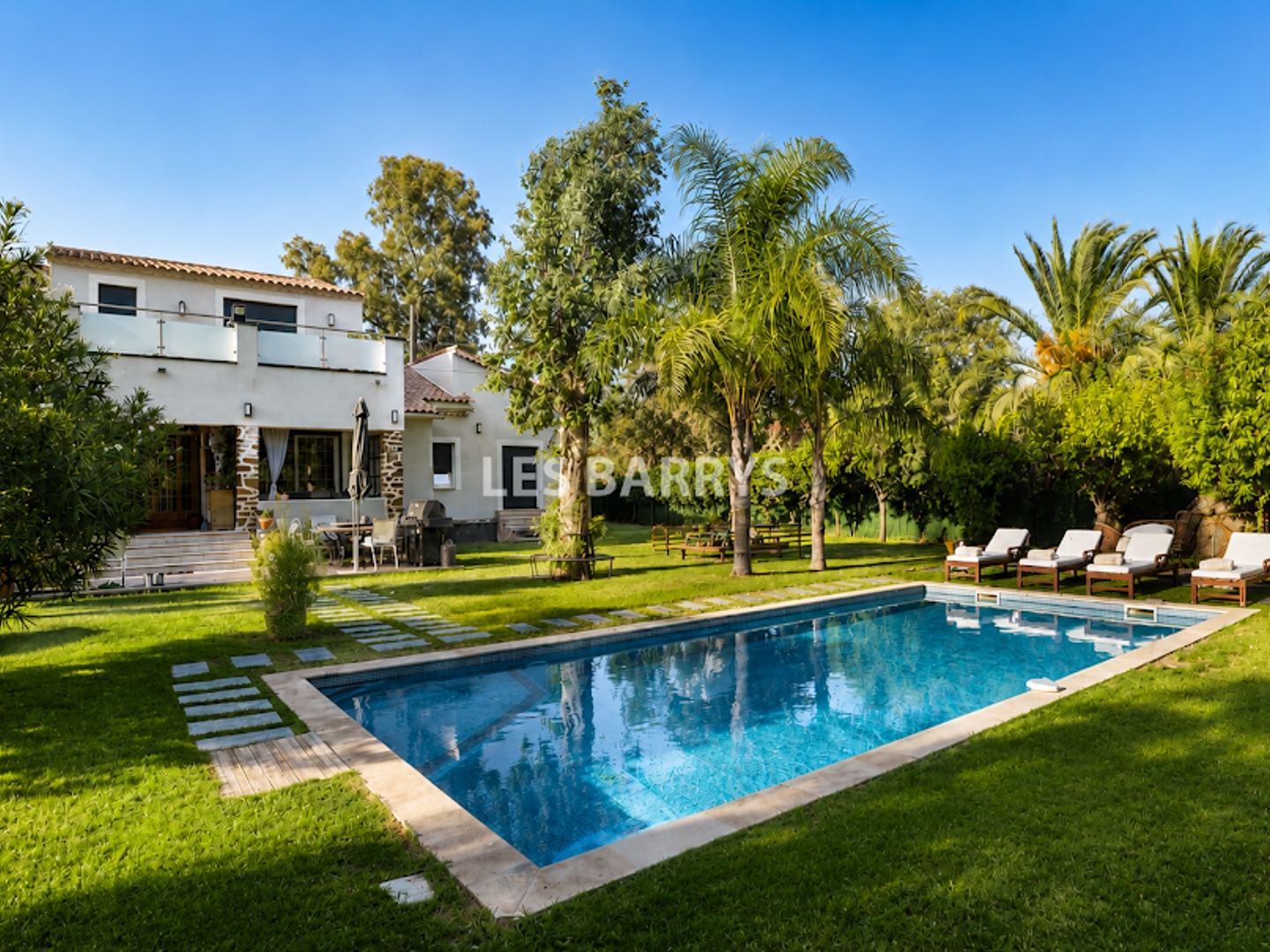 Villa 7 pièces 250 m²