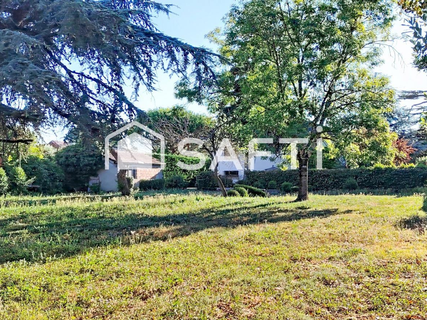 Maison à vendre - 5 pièces - 117m2 - Castelsarrasin (82100)