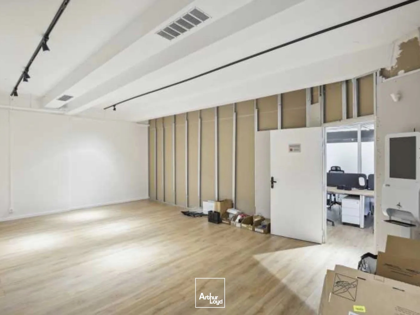 Bureaux à vendre - 115m2 - Paris 10e (75010)