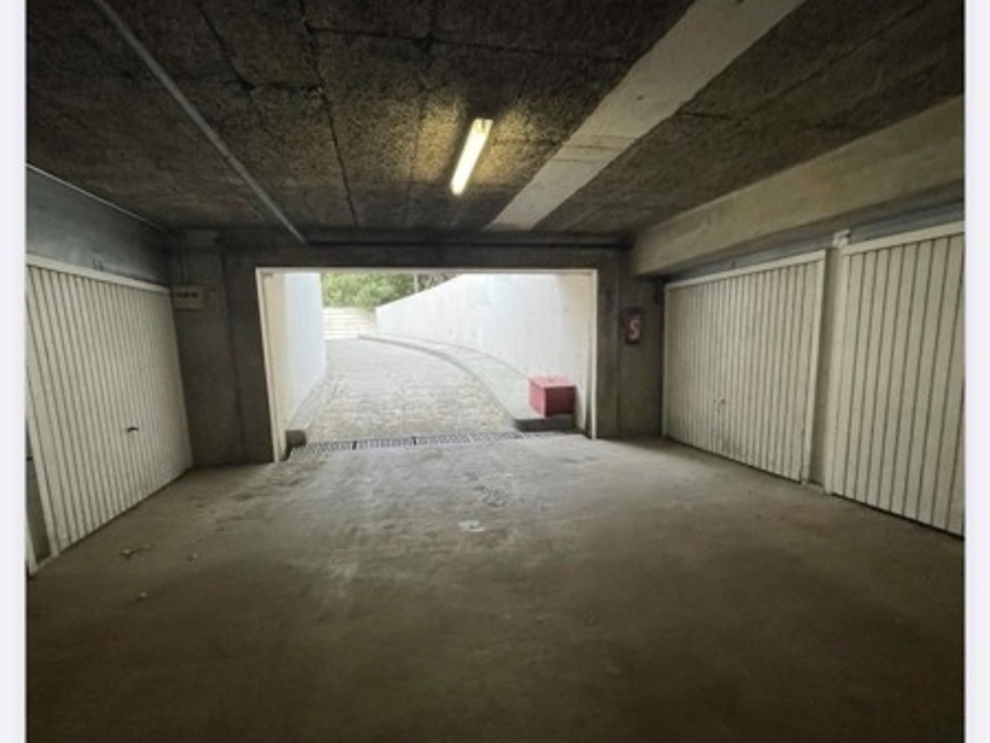 Parking 14 m²