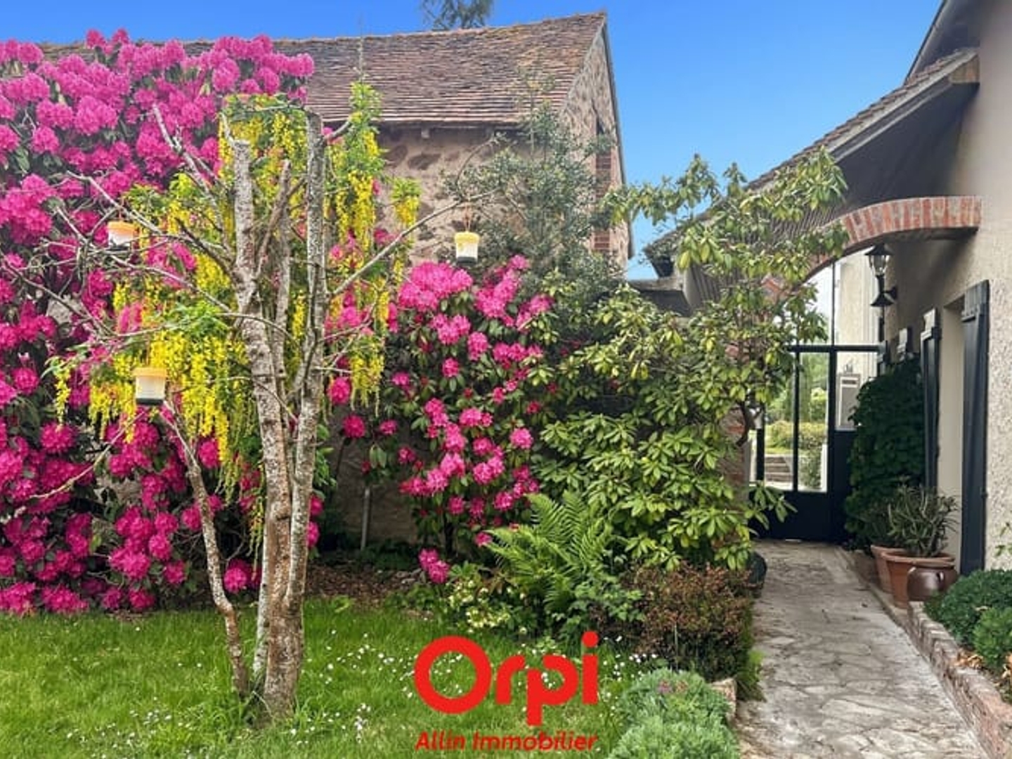 Maison à vendre - 4 pièces - 187m2 - Quinssaines (03380)
