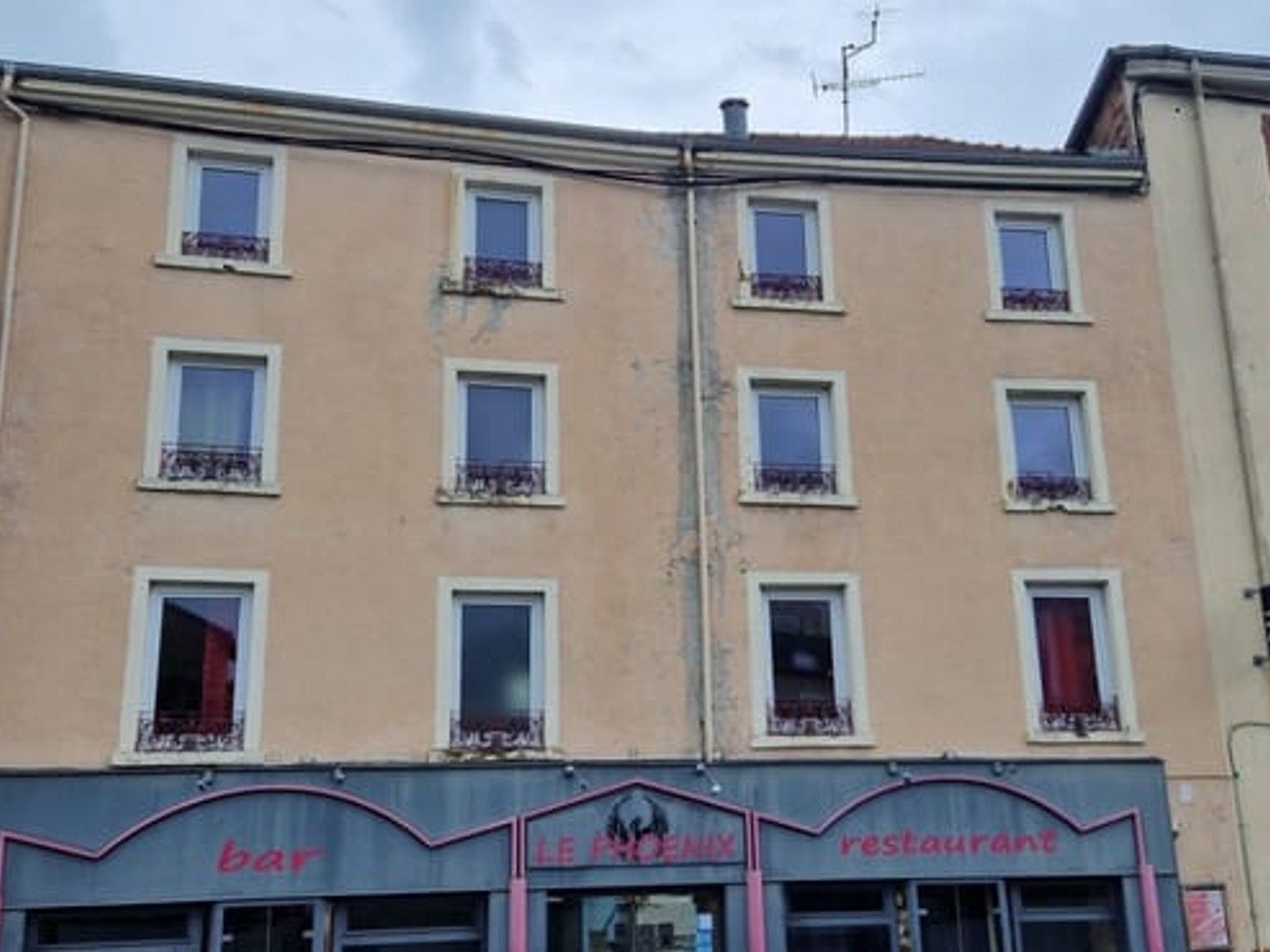 Local commercial 450 m²