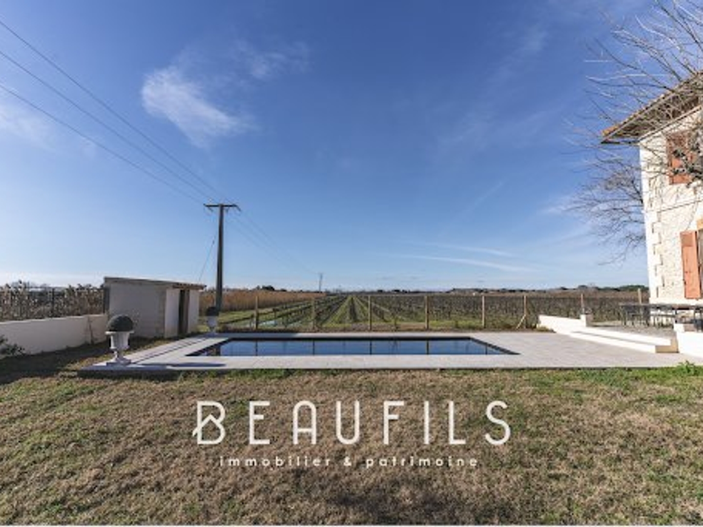 Maison à vendre - 9 pièces - 162m2 - Aigues-Mortes (30220)