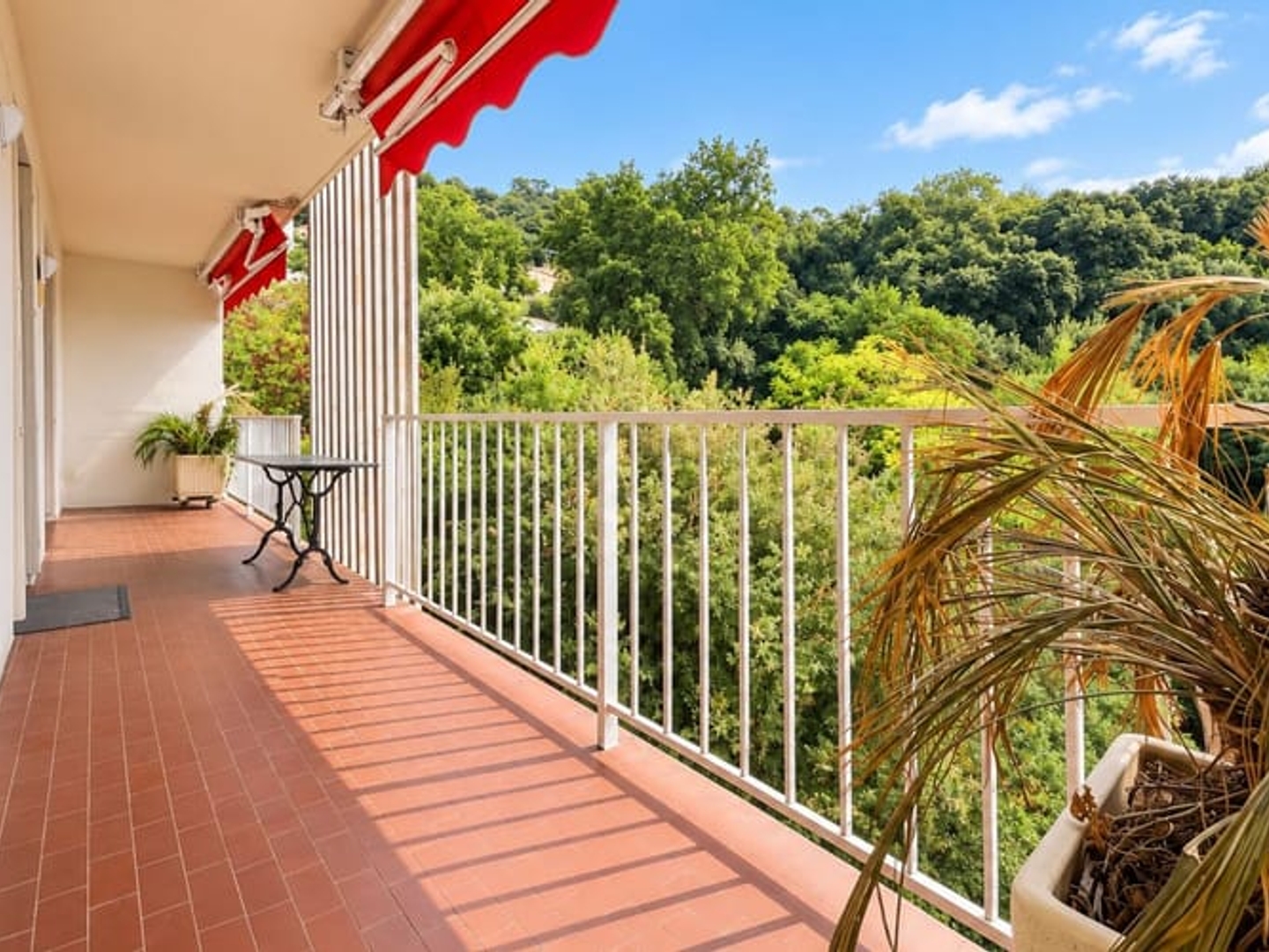 Appartement à vendre - 2 pièces - 49m2 - Grasse (06130)