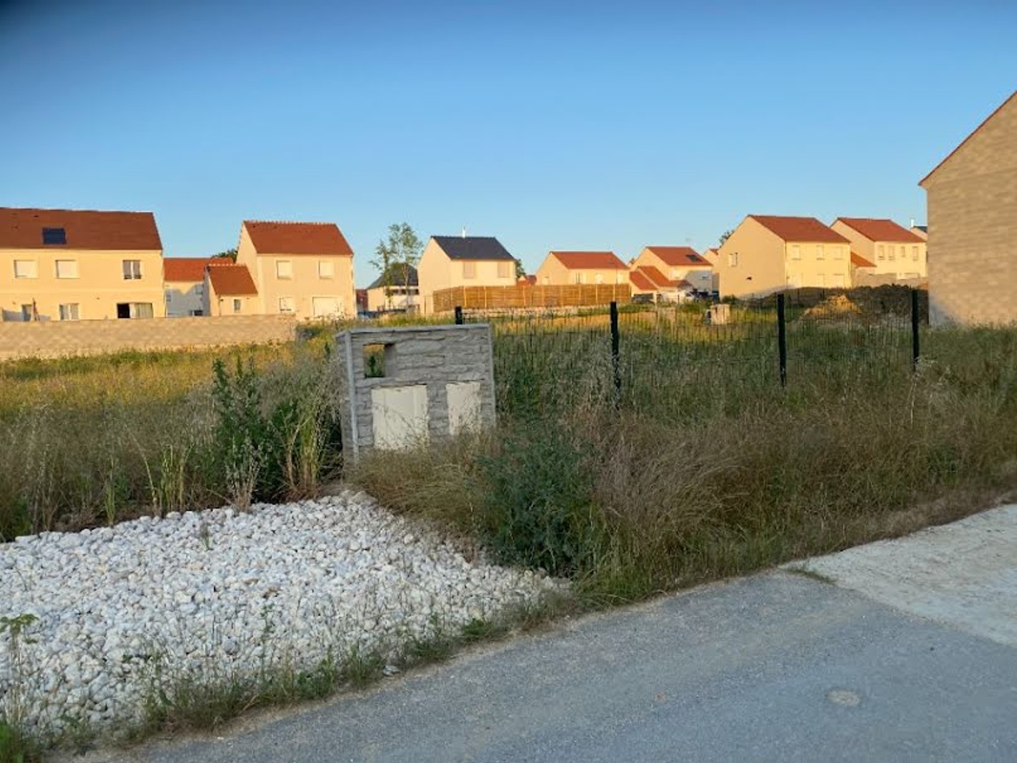 Terrain 317 m²