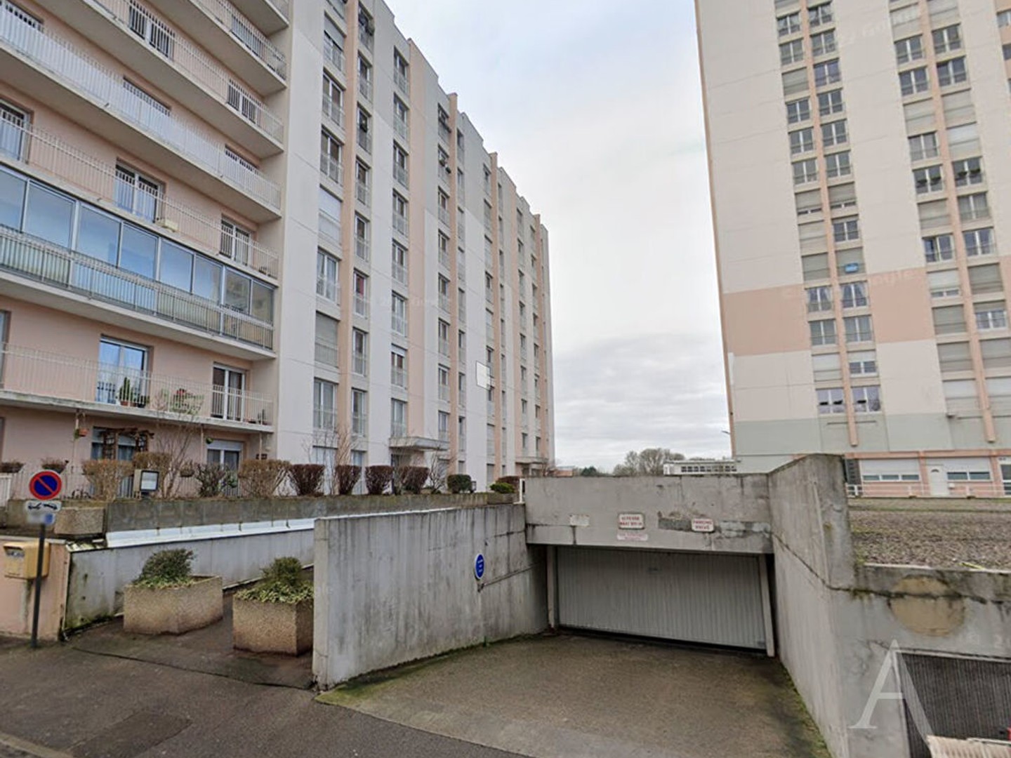 Parking / box Amiens 12 m2