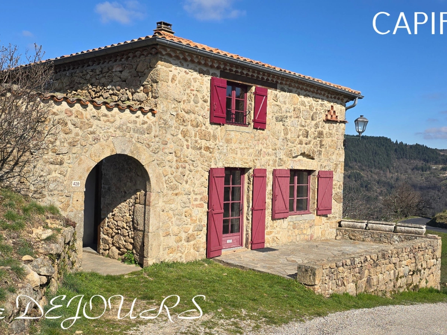 Maison à vendre - 7 pièces - 146m2 - Gluiras (07190)