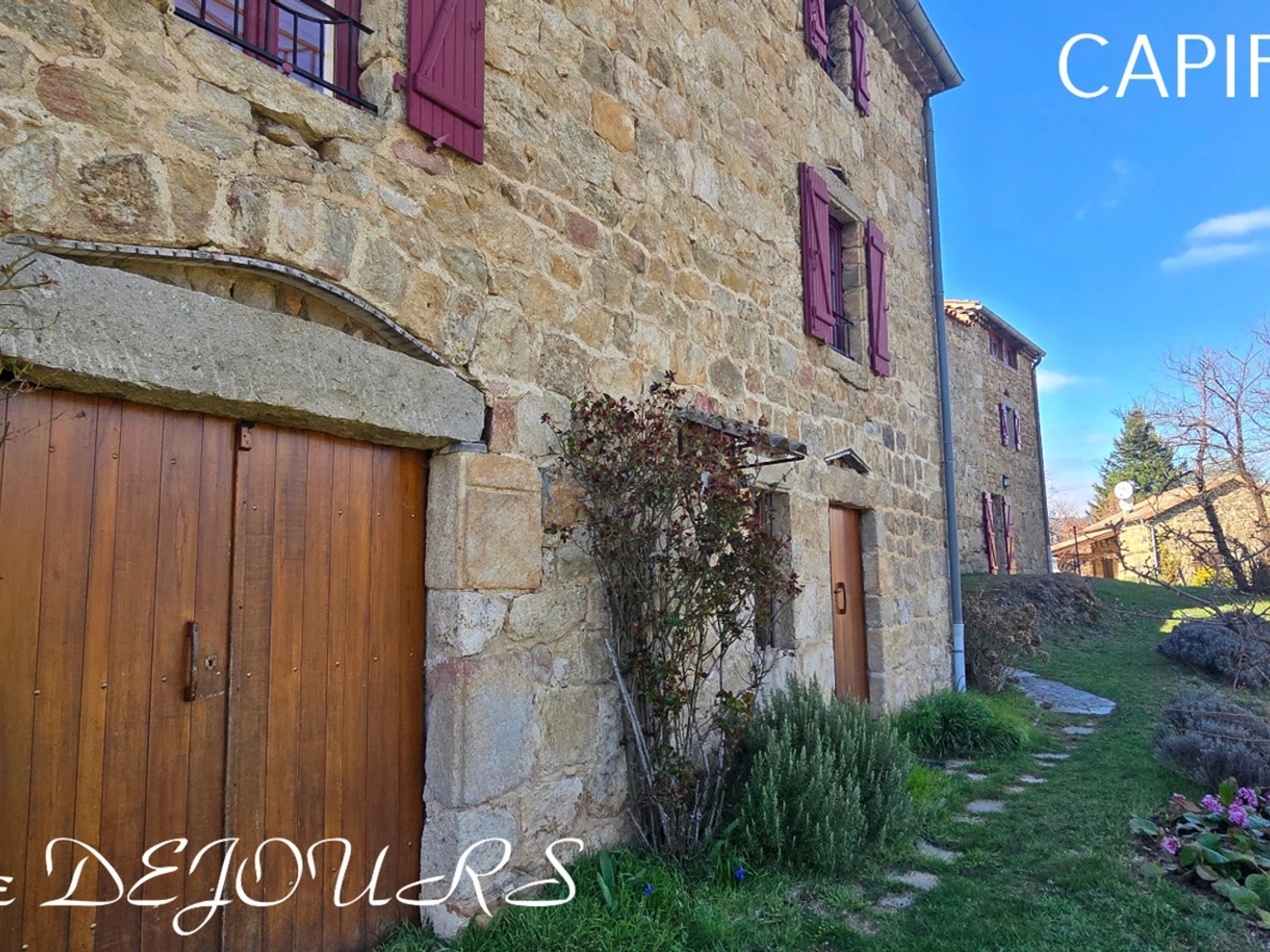 Maison à vendre - 7 pièces - 146m2 - Gluiras (07190)