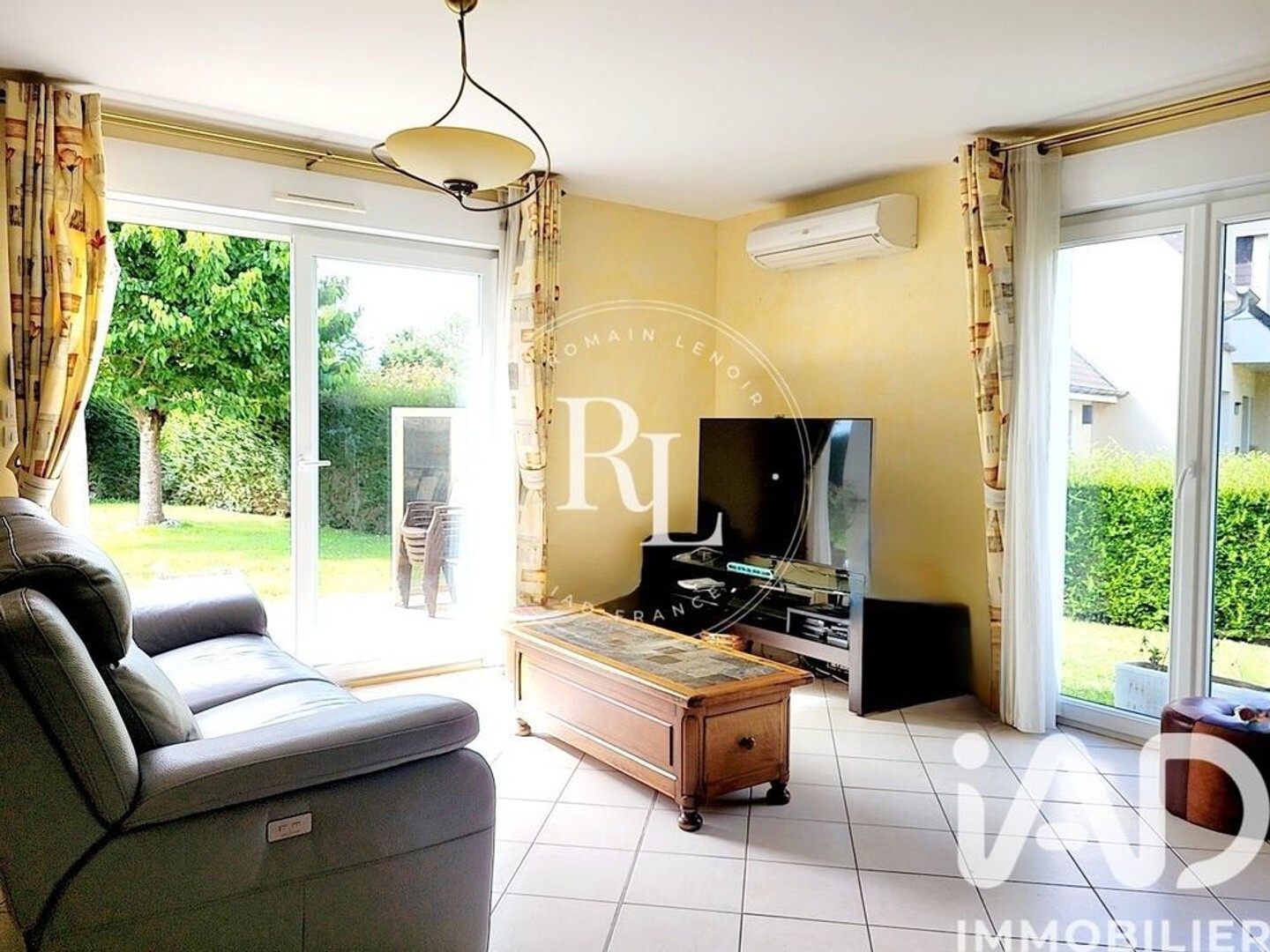 Maison à vendre - 6 pièces - 163m2 - Merville-Francevi... (14810)