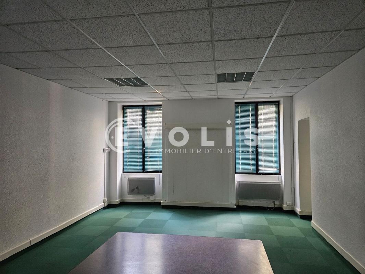A VENDRE - Bureaux PMR - Les ULIS (91)