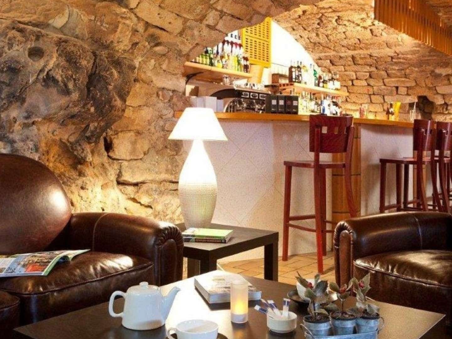A vendre murs hôtel proche de Vallon Pont d'Arc
