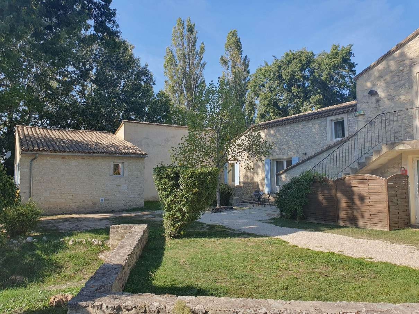 MAS HOTELIER SECTEUR GRIGNAN