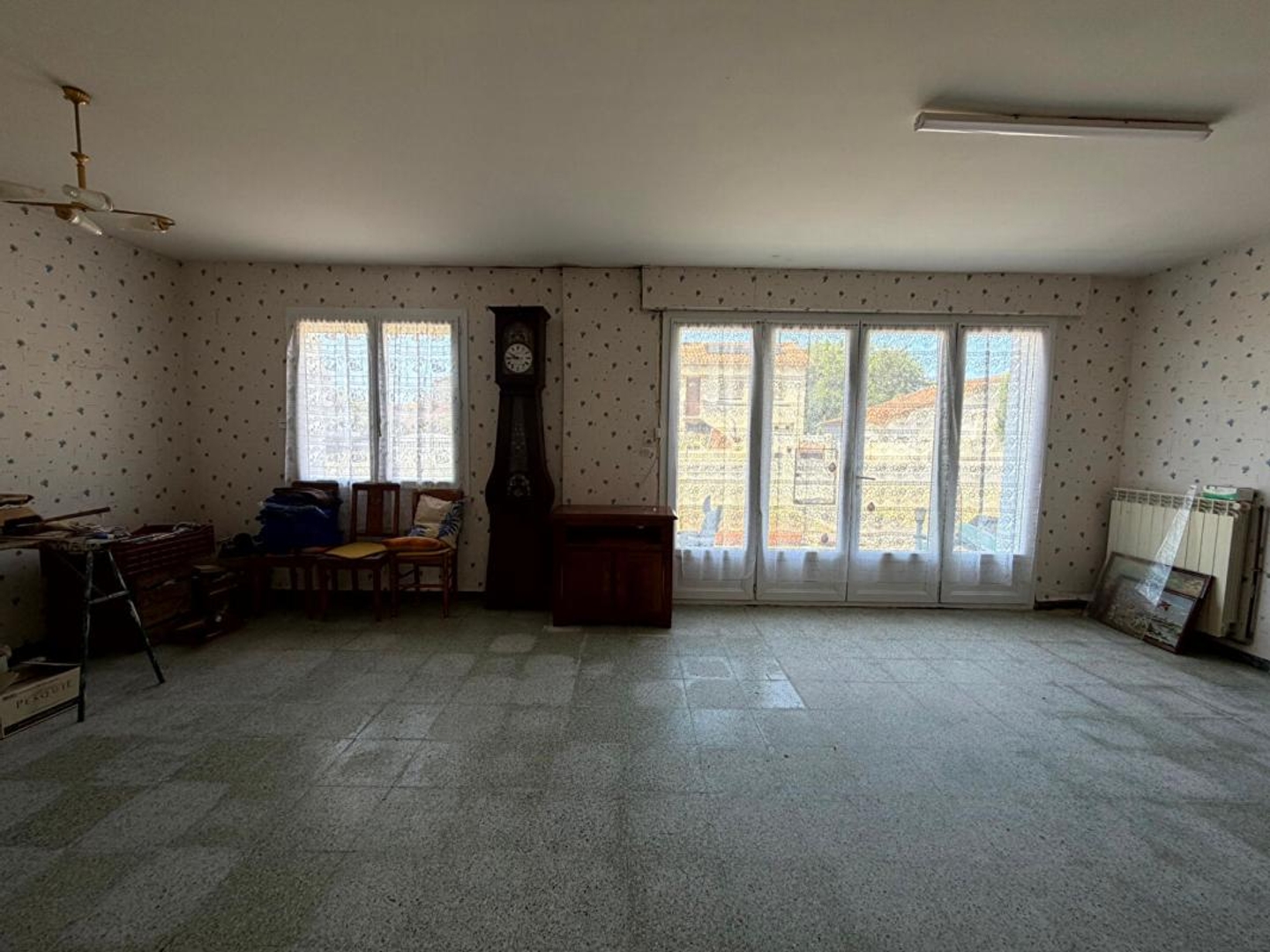 Immeuble à vendre - 5 pièces - 115m2 - Saujon (17600)
