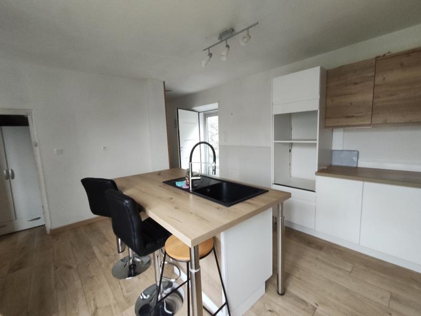 Maison à vendre - 4 pièces - 84m2 - Lacaune (81230)