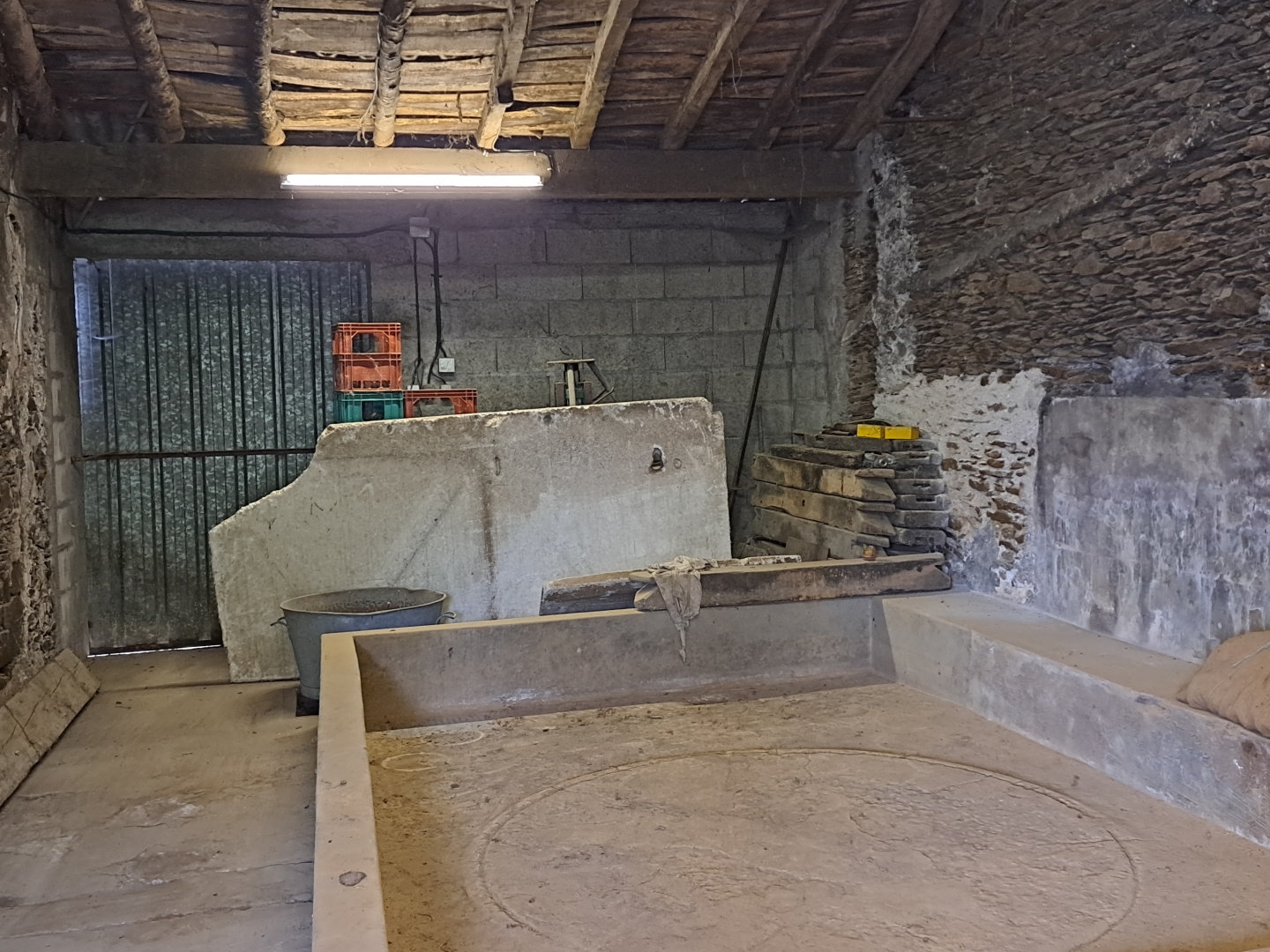 Parking / garage / box à vendre - 329m2 - Le Loroux-Bottereau (44430)