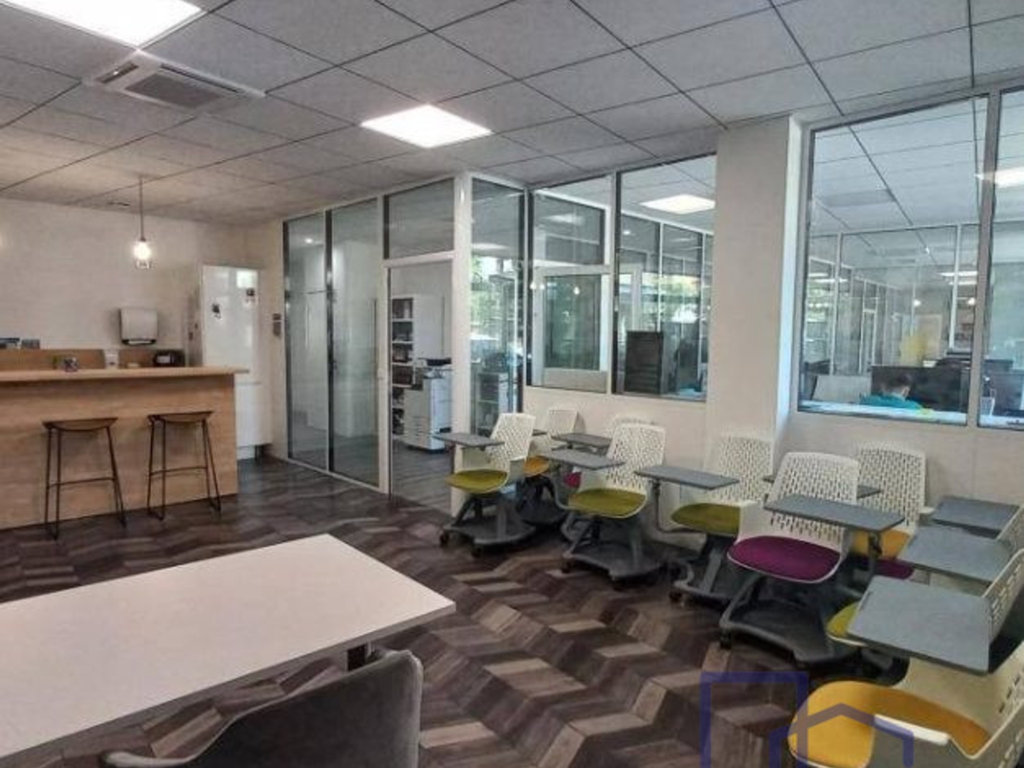 Local professionnel 209 m²