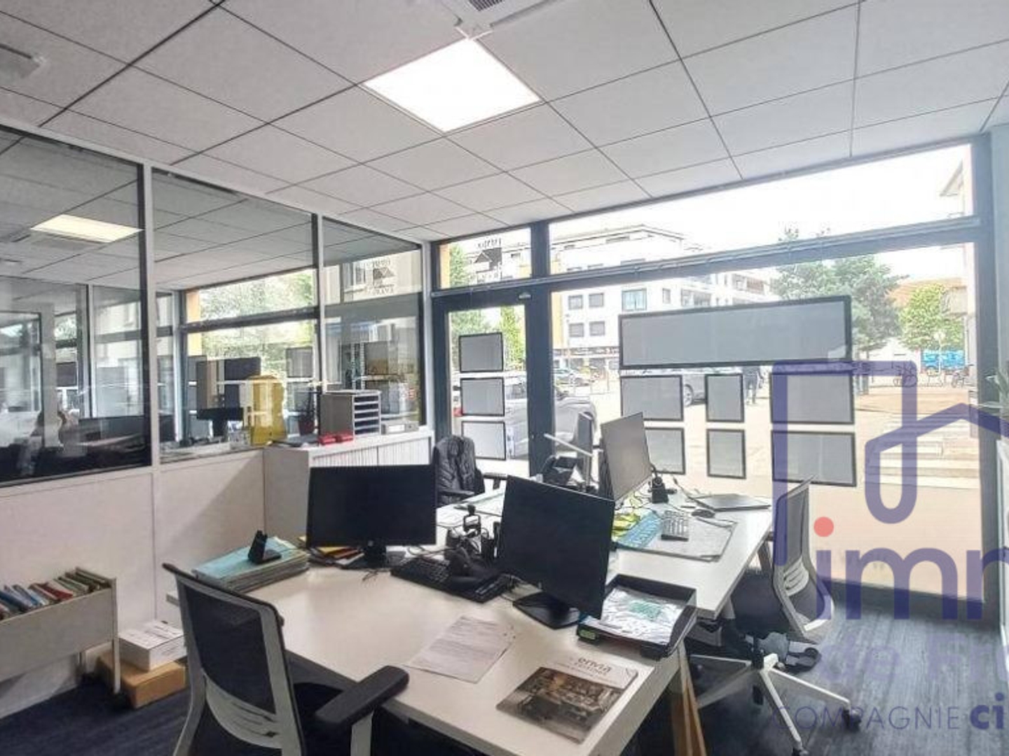 Locaux à vendre - 209m2 - Veauche (42340)