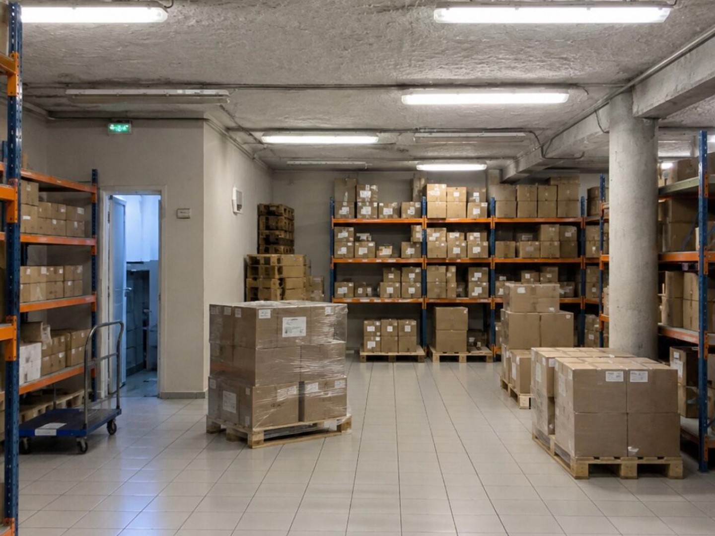 AALIVIMMO VEND zone de stockage centre ville.