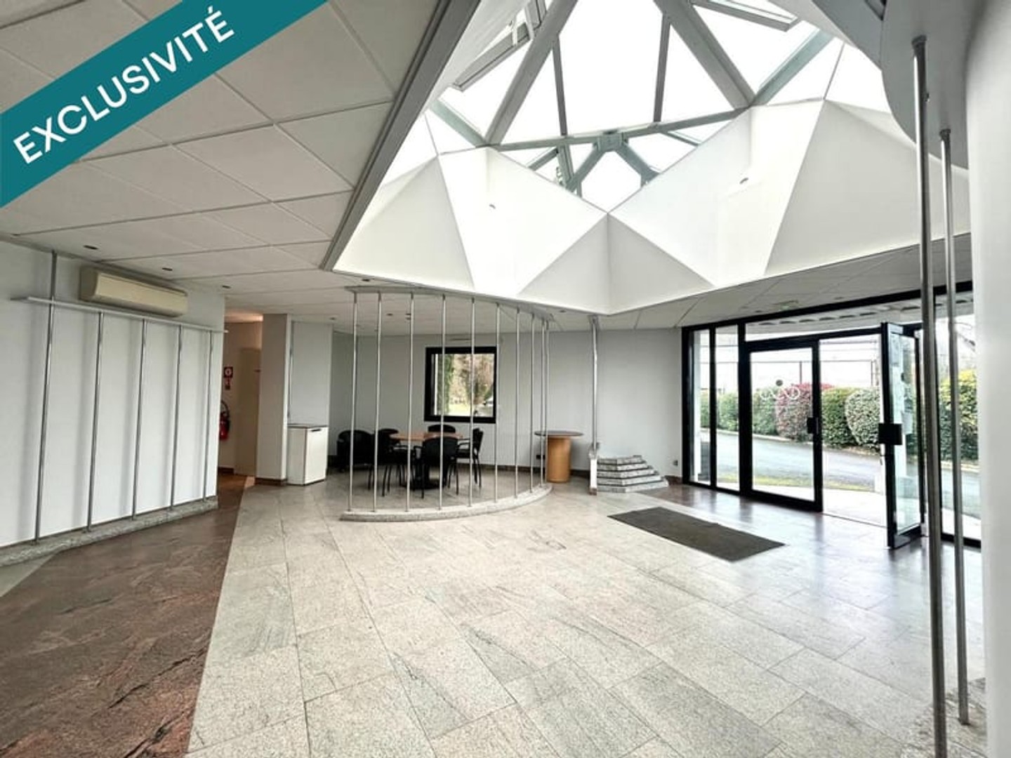 Bureaux à vendre - 3 pièces - 175m2 - Lacrouzette (81210)