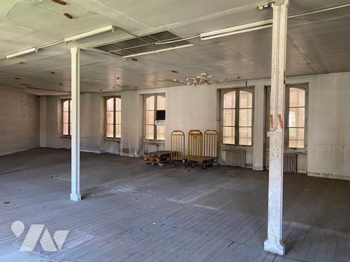 Immeuble à vendre - 500m2 - Reims (51100)