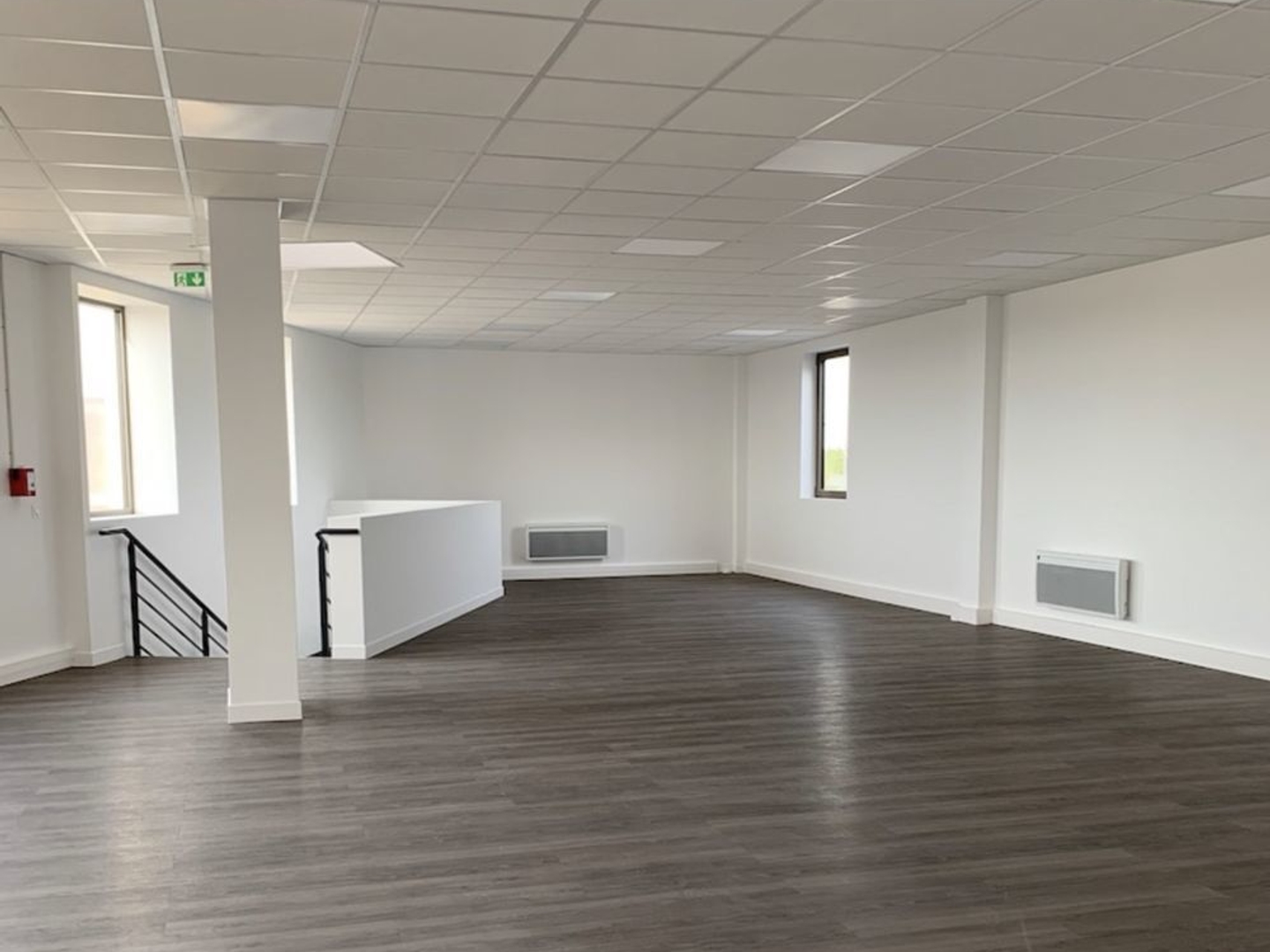Locaux à vendre - 264m2 - Stains (93240)