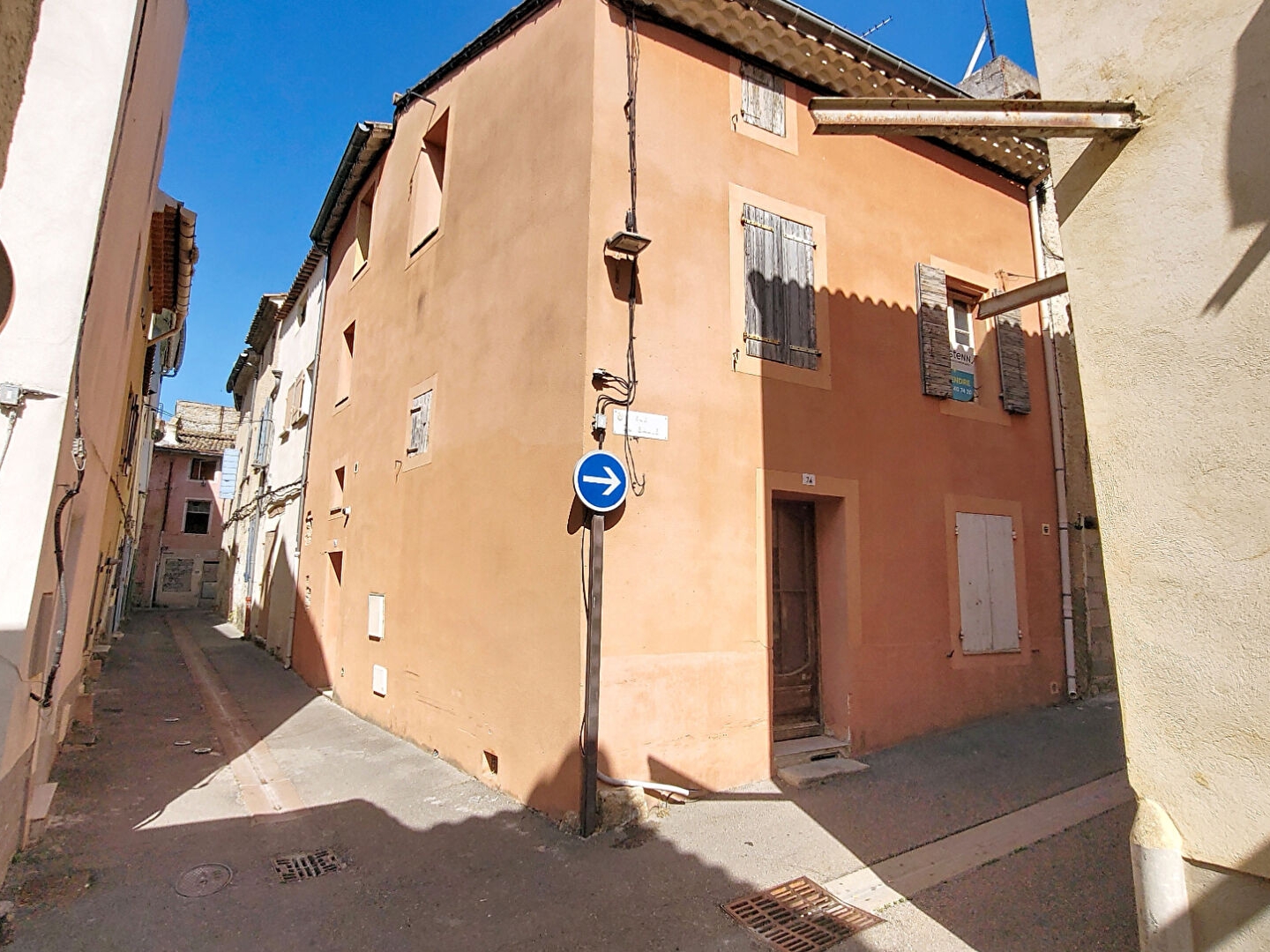 Maison de ville à rénover à Carpentras - Idéale investisseur ou famille