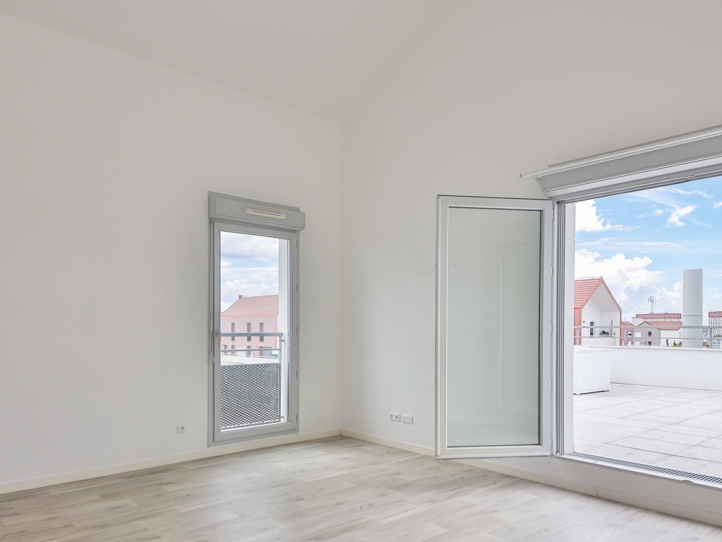Appartement à vendre - 4 pièces - 85m2 - Neuilly-Sur-Marne (93330)