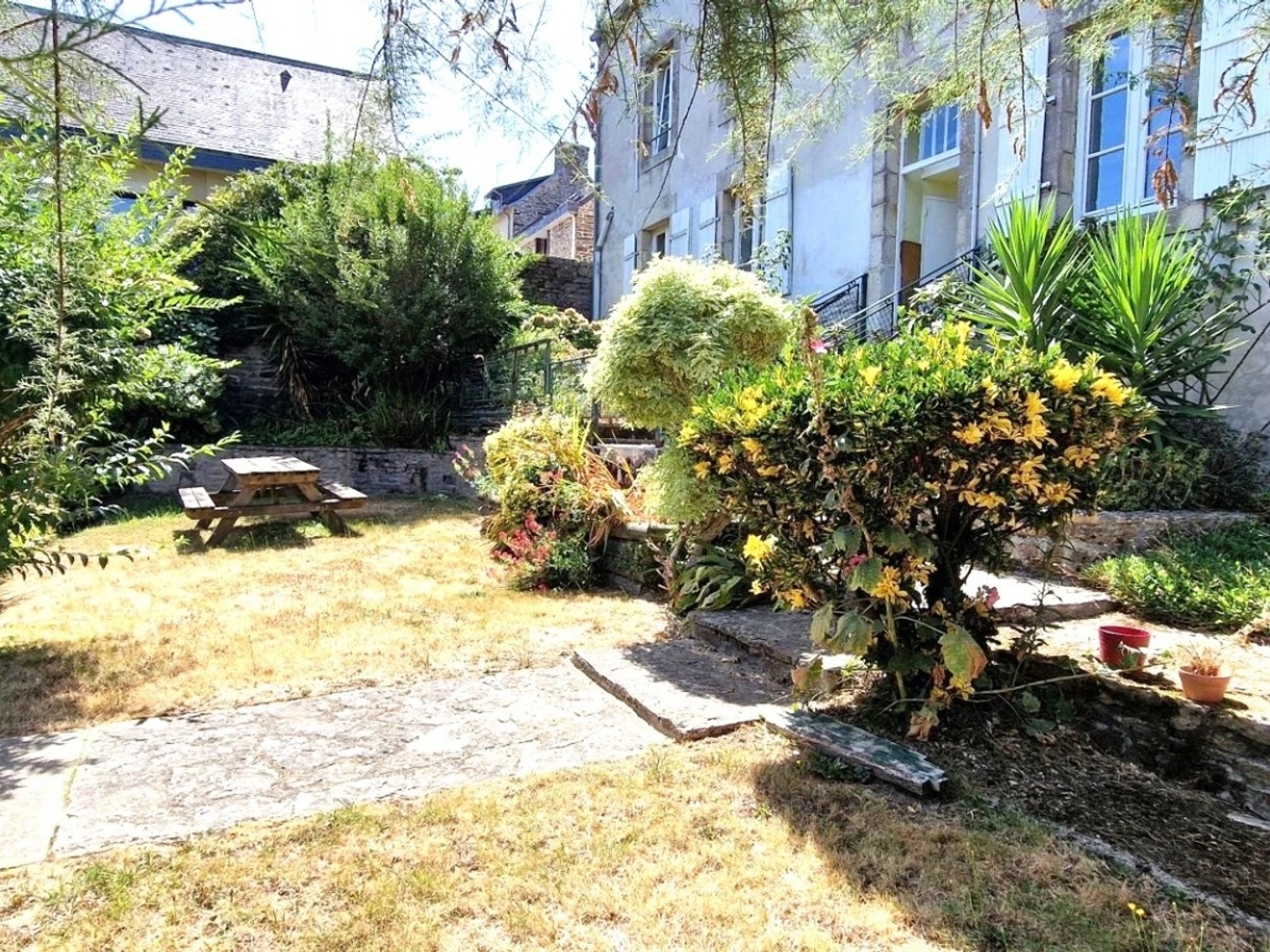 Immeuble à vendre - 22 pièces - 358m2 - La Forêt-Fouesnant (29940)