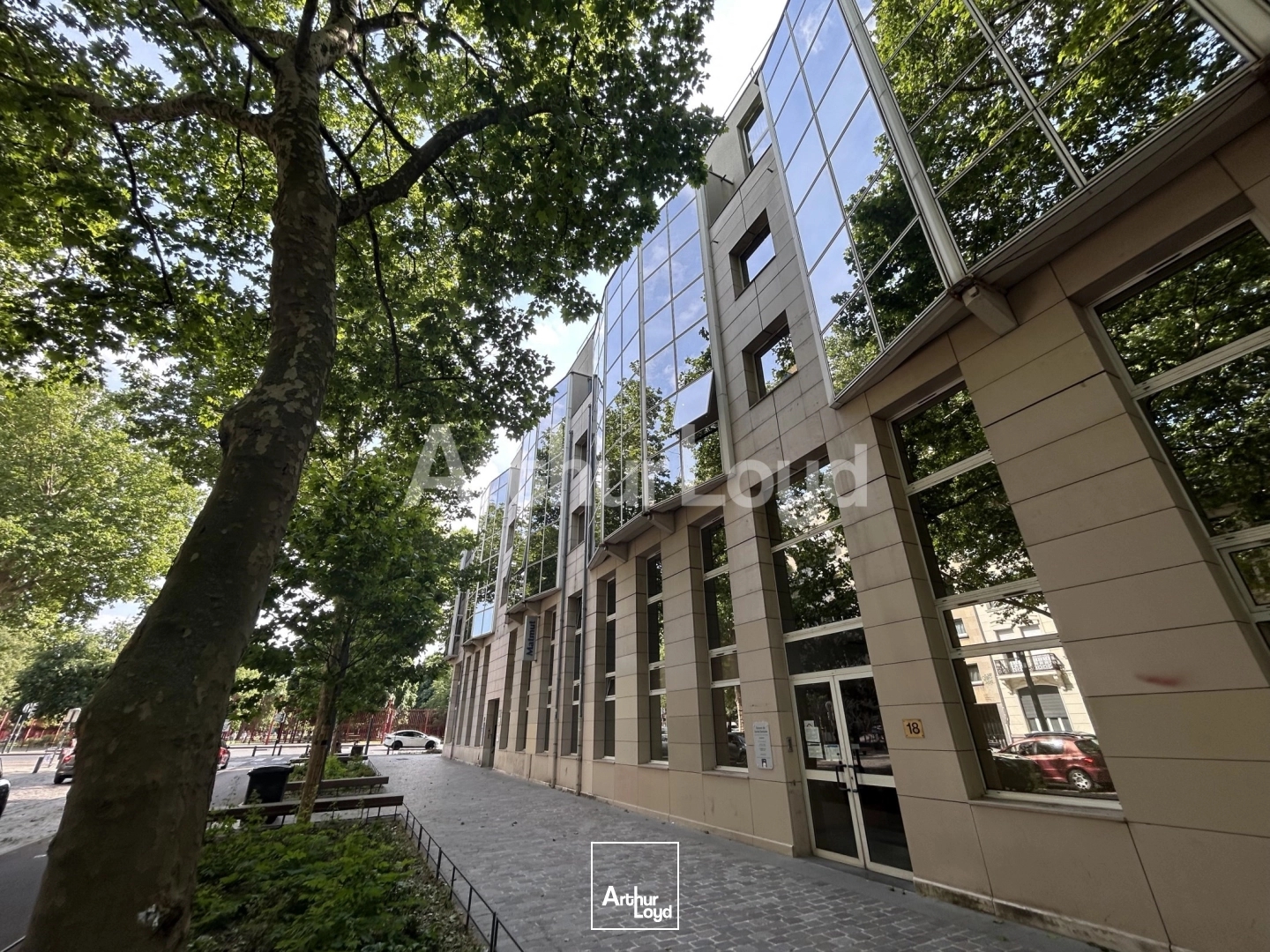 Bureaux à vendre - 1101m2 - Lille (59000)