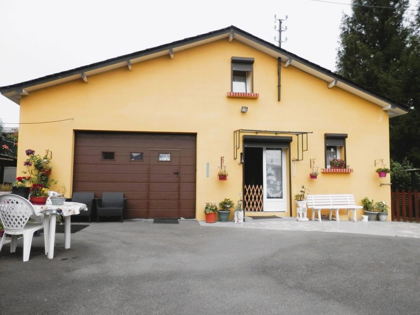 MAISON Familiale de 198m² en hyper-centre de POIX-de-Picardie