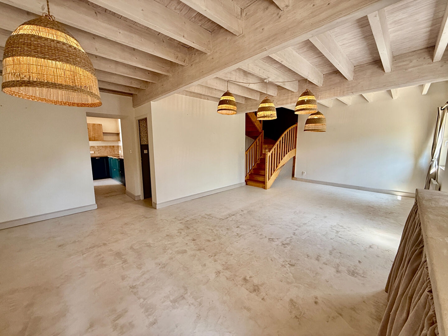 Appartement à vendre - 4 pièces - 109m2 - Saint-Pardon-De-C... (33210)