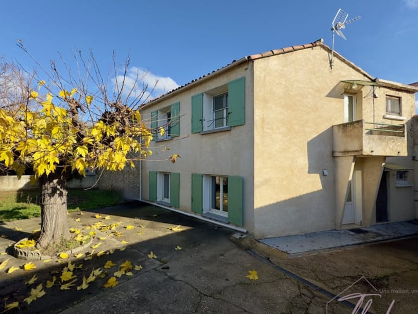 Ensemble de charme de 223 m2 au coeur du village : Maison rén
