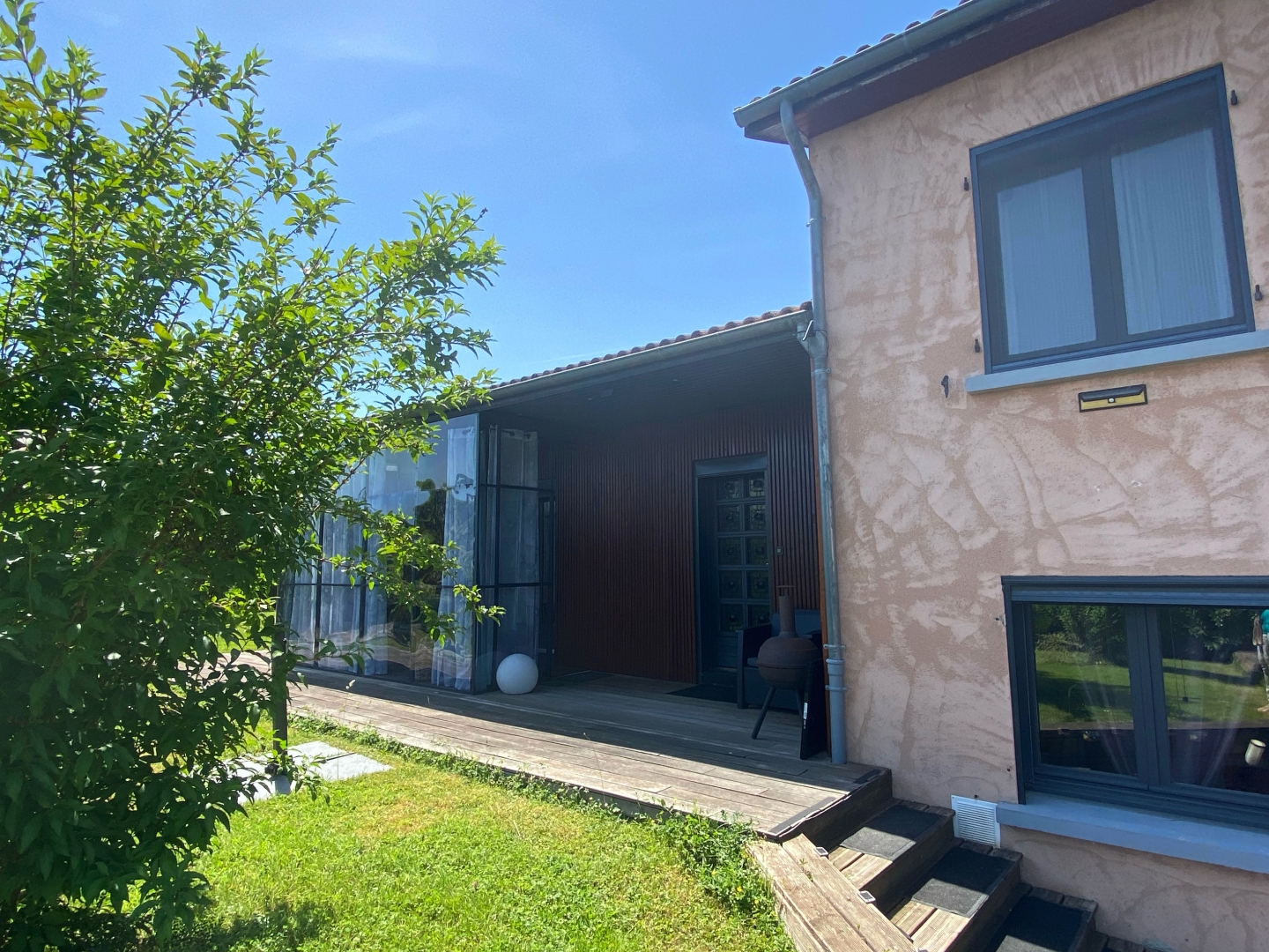 Maison à vendre - 6 pièces - 148m2 - Crêches-Sur-Saône (71680)