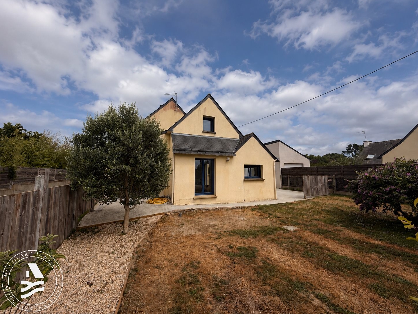 Ensemble immobilier - A deux pas du bourg et des plages
