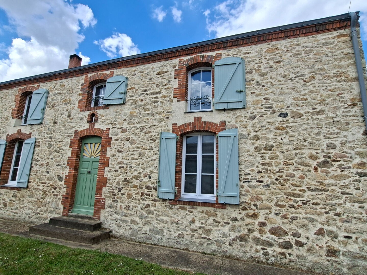 Maison à vendre - 6 pièces - 146m2 - Aizenay (85190)