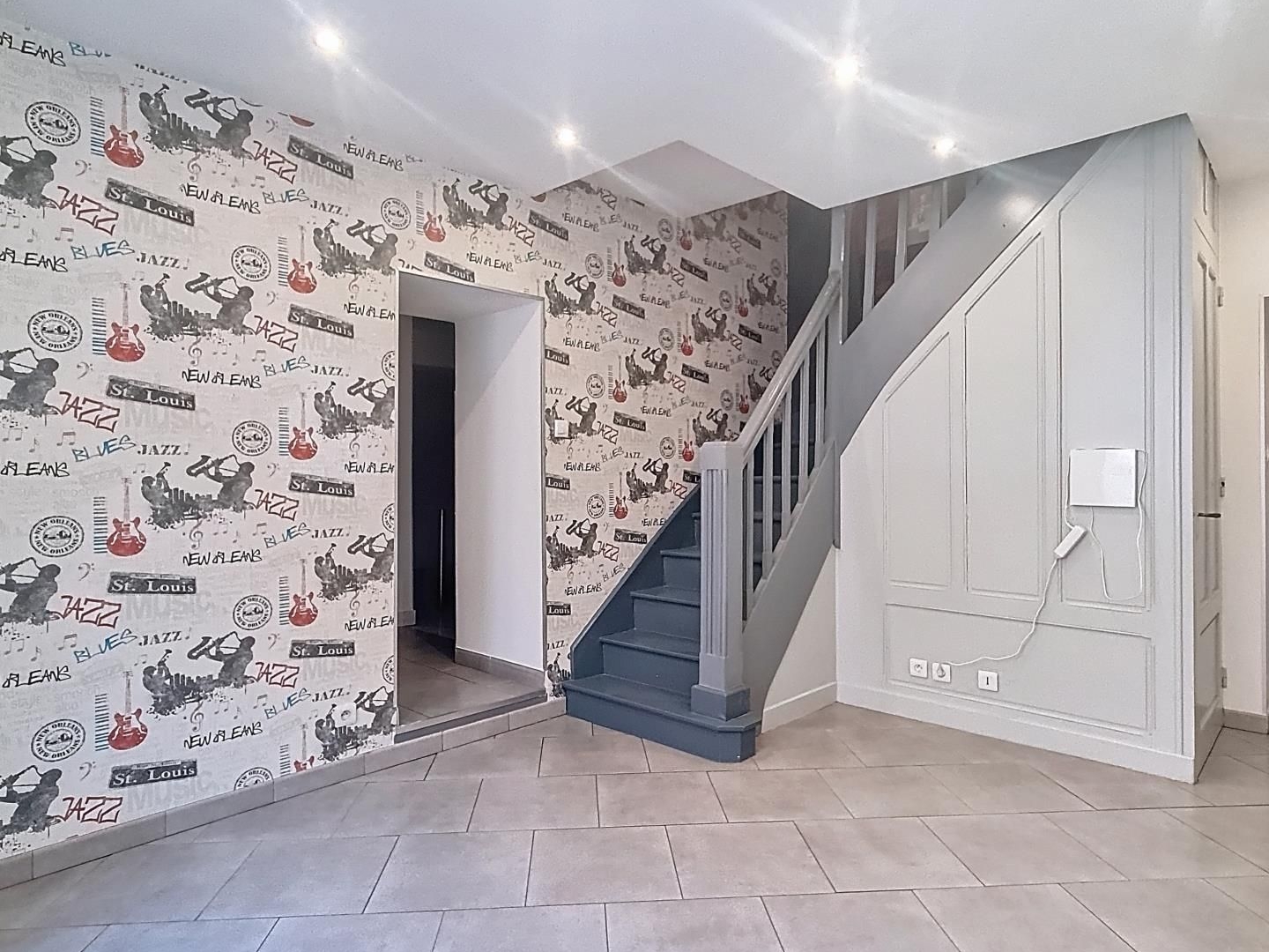 Maison à vendre - 5 pièces - 249m2 - Échenoz-La-Méline (70000)