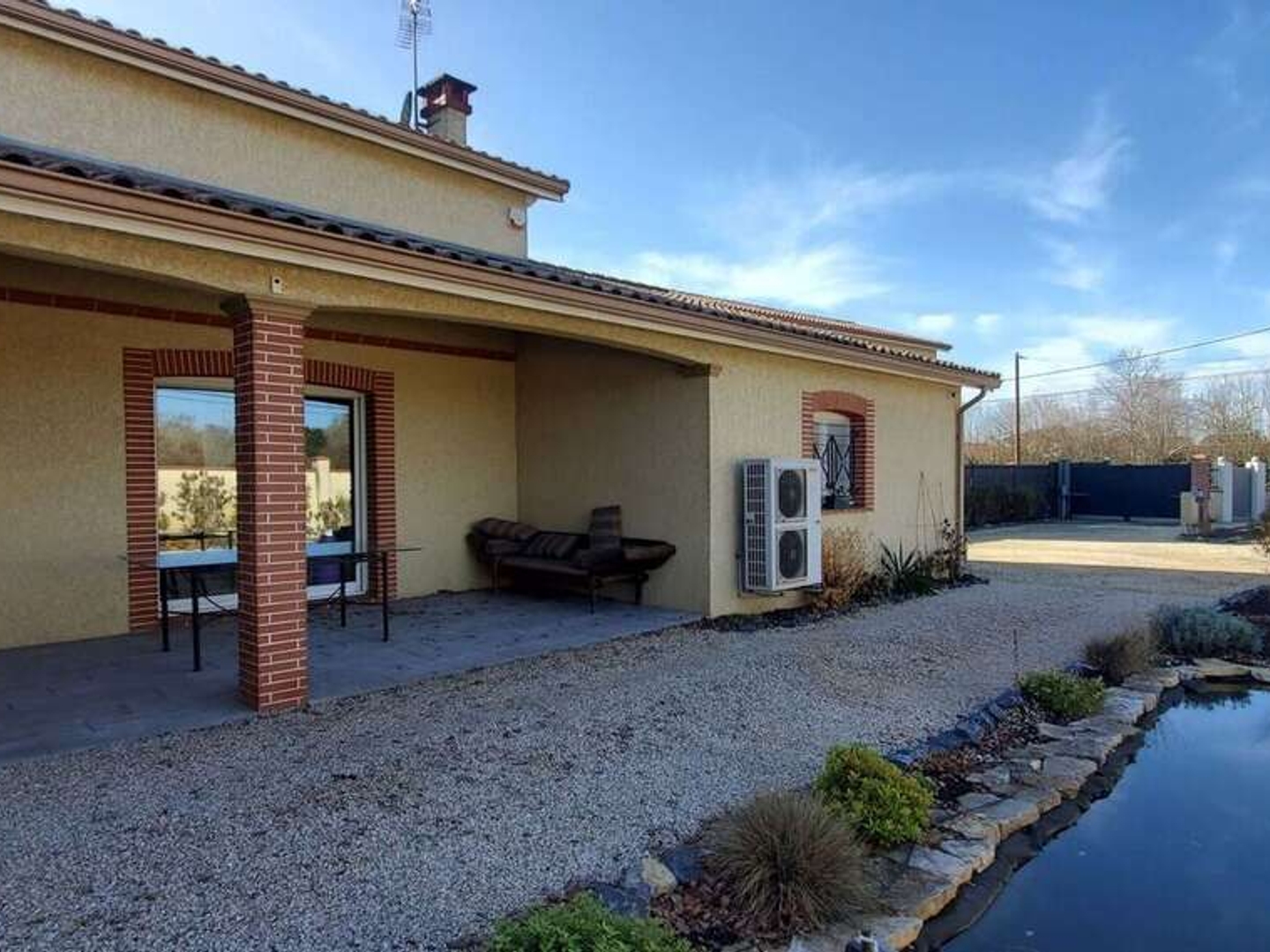 Maison à vendre - 8 pièces - 225m2 - Roques (31120)